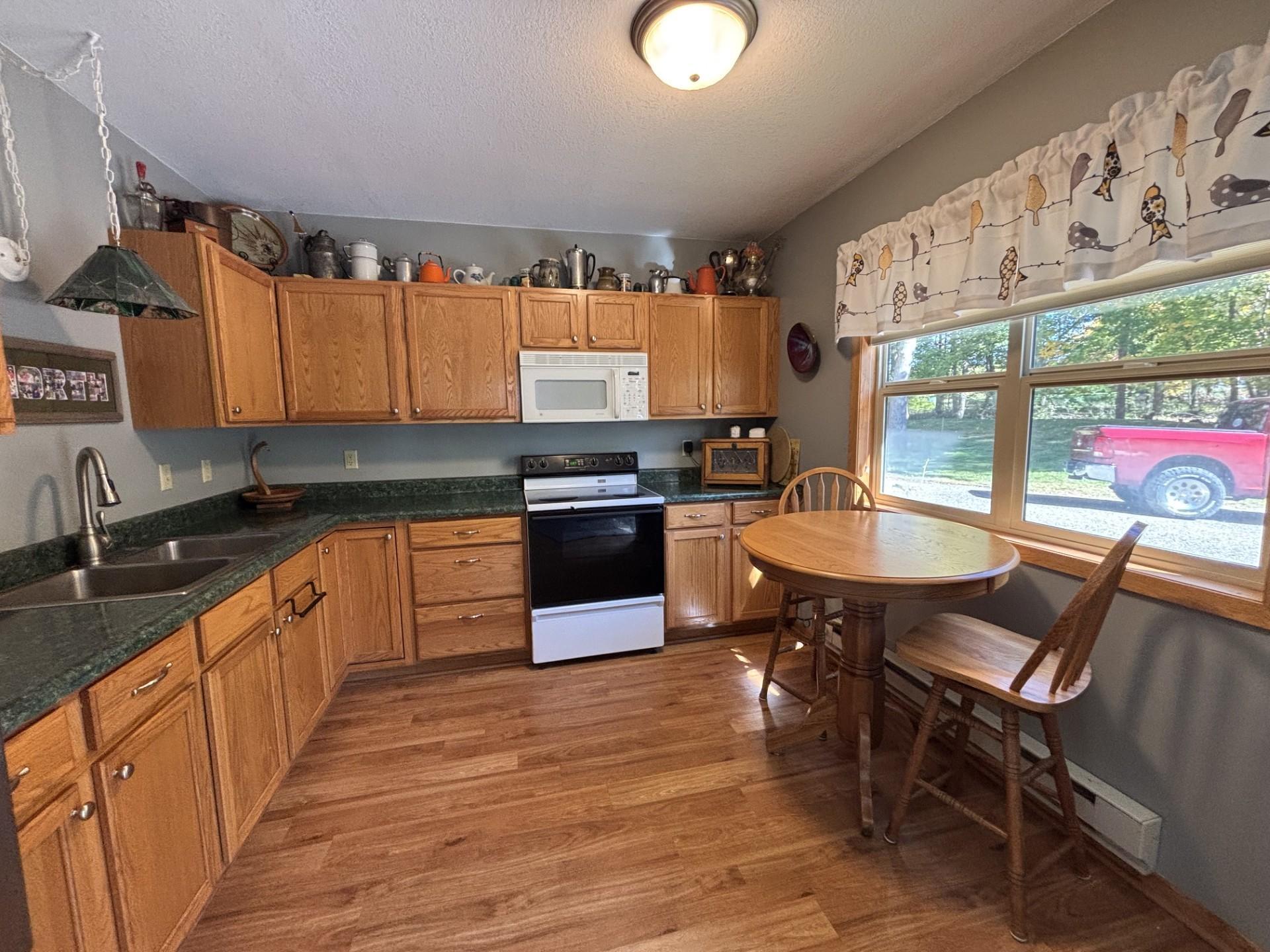 1998 single family home for sale at 45578 Chippewa Way in Vining, MN — 2 bed, 1 bath (photo 5 of 32)