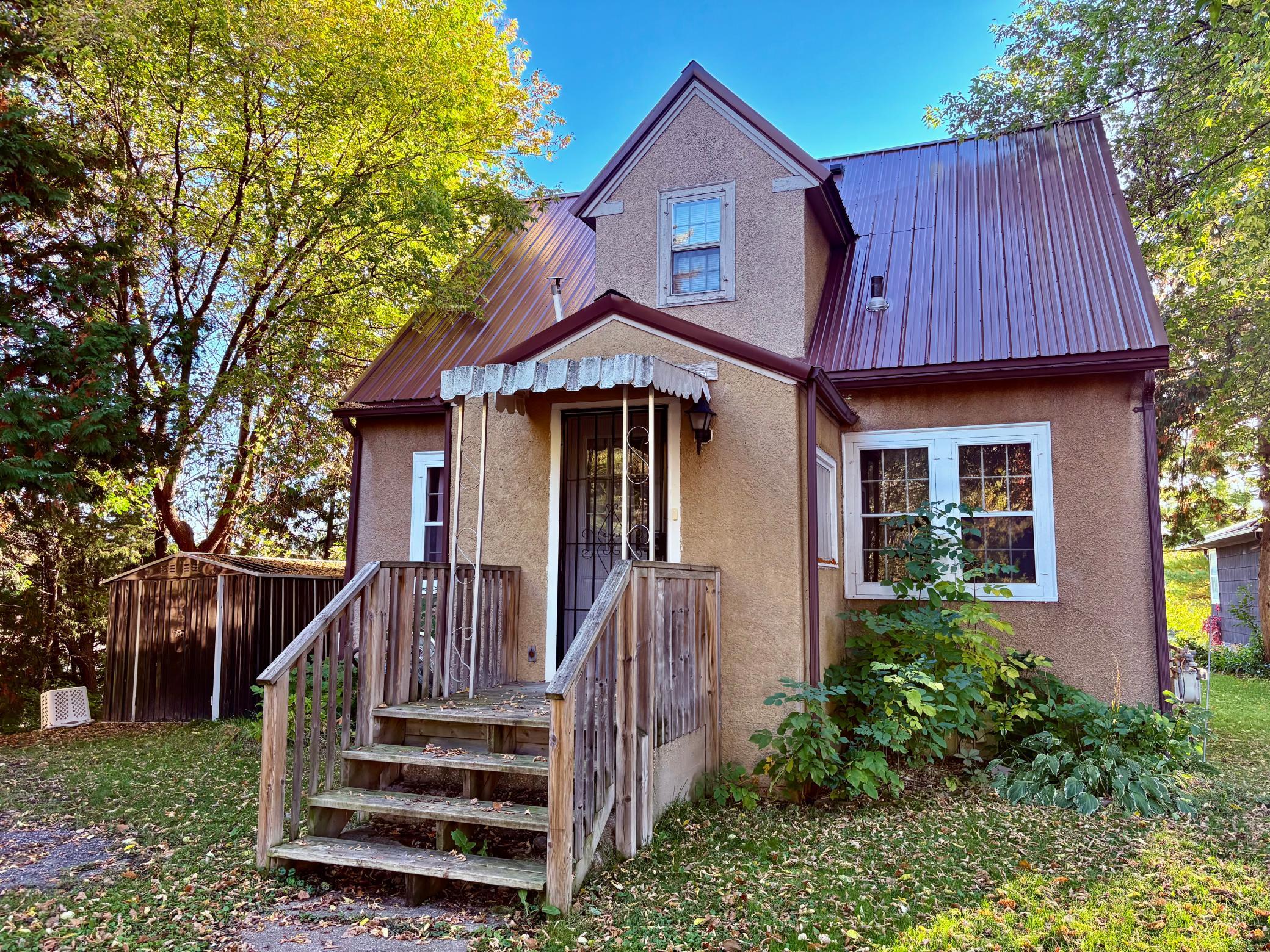 1945 single family home for sale at 311 Bay Avenue SE in Baudette, MN — 3 bed, 2 bath