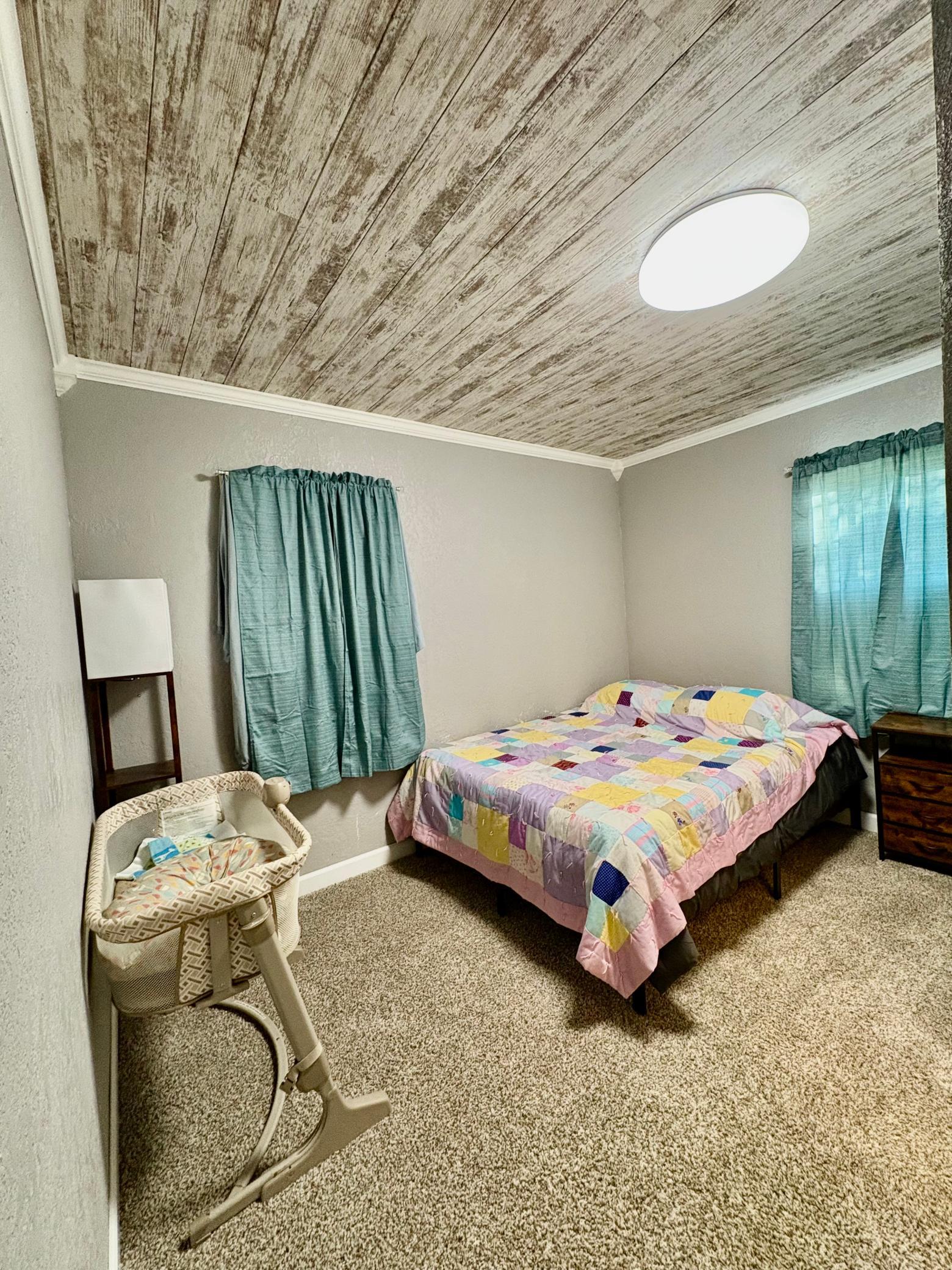 1945 single family home for sale at 311 Bay Avenue SE in Baudette, MN — 3 bed, 2 bath (photo 21 of 34)