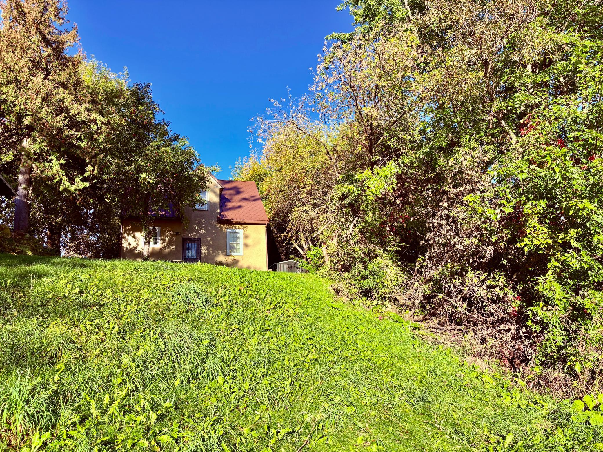 1945 single family home for sale at 311 Bay Avenue SE in Baudette, MN — 3 bed, 2 bath (photo 10 of 34)