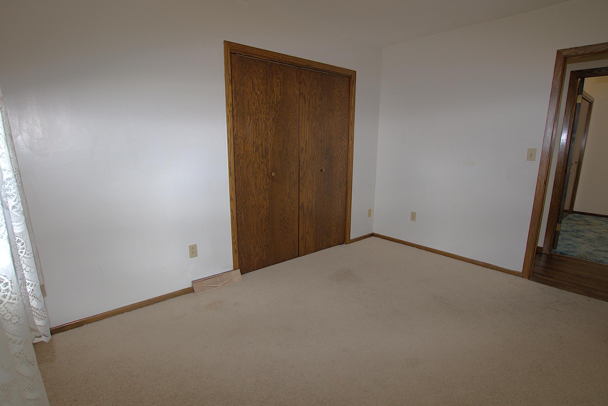1970 single family home for sale at 1519 4th Street NE in Staples, MN — 3 bed, 2 bath (photo 12 of 25)