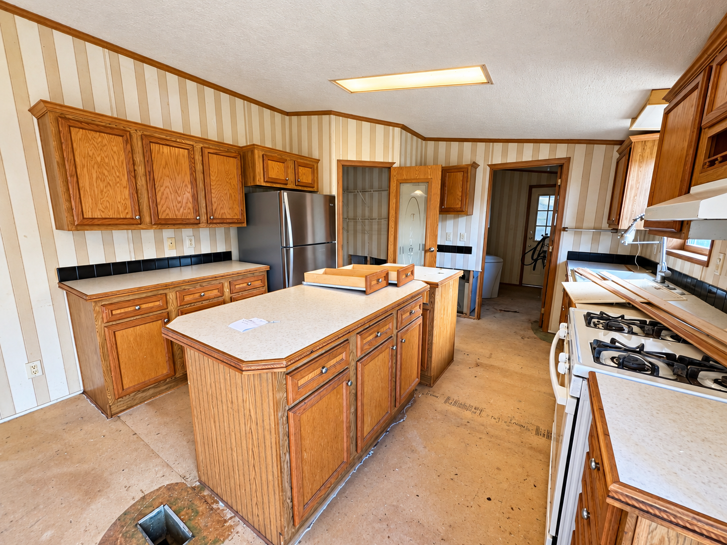 2003 single family home for sale at 21049 Westwood Drive in Clitherall, MN — 3 bed, 2 bath (photo 14 of 25)