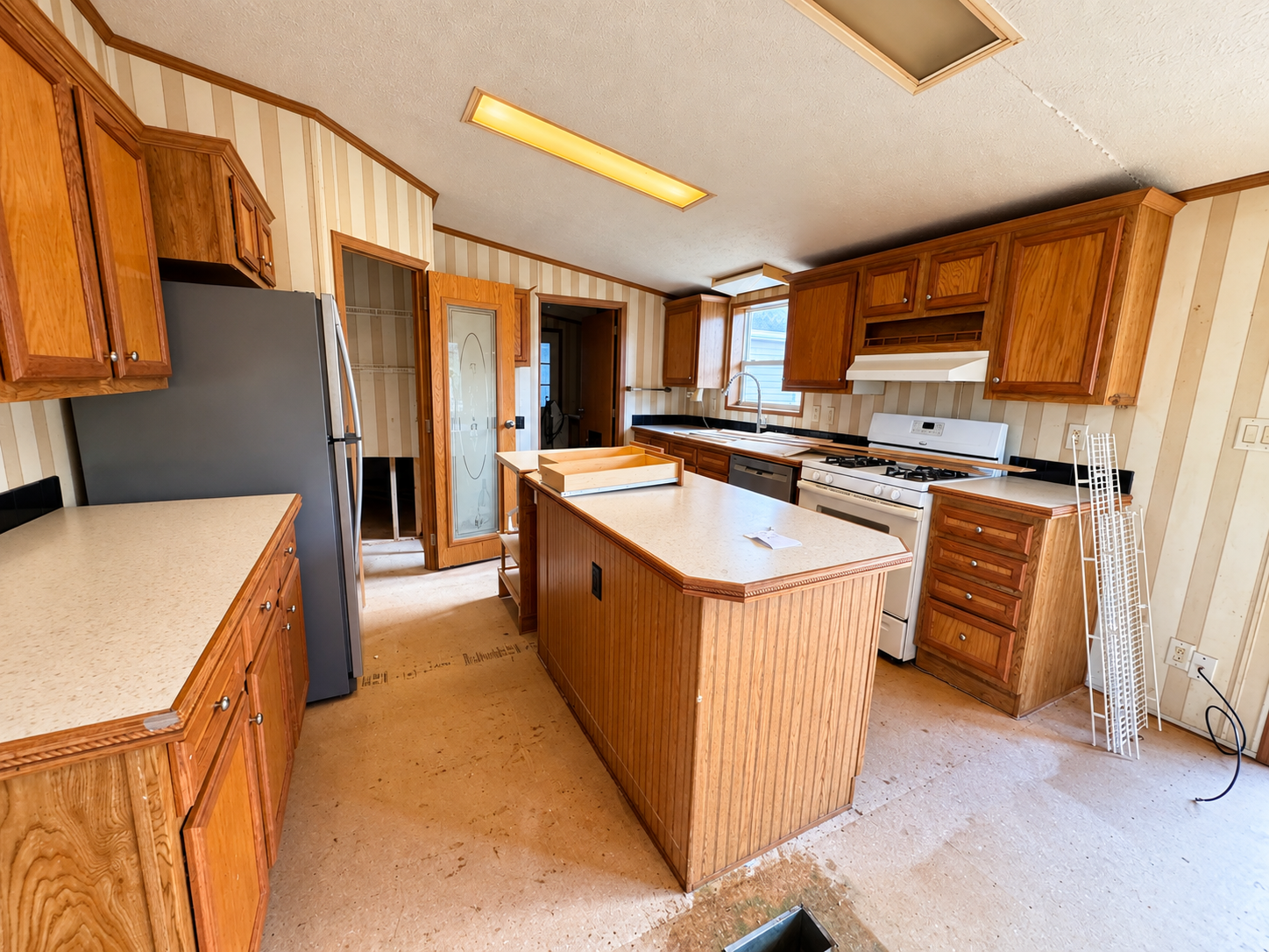 2003 single family home for sale at 21049 Westwood Drive in Clitherall, MN — 3 bed, 2 bath (photo 16 of 25)