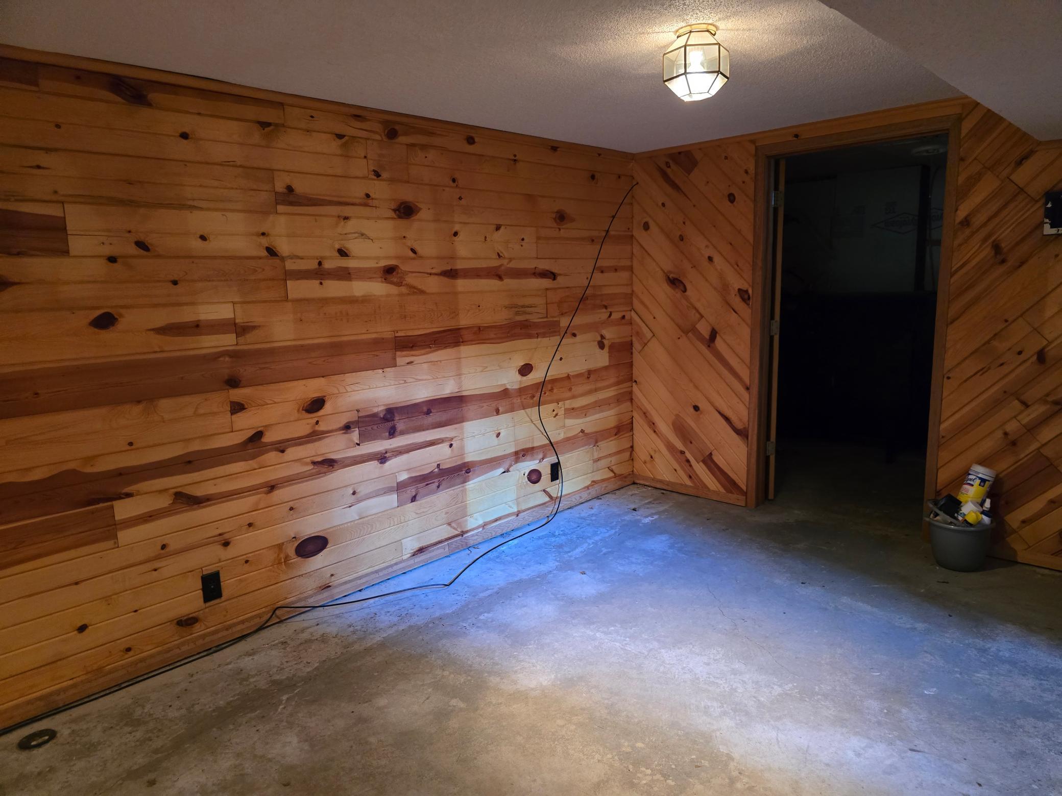 1952 single family home for sale at 1706 2nd Avenue S in Fargo, ND — 2 bed, 1 bath (photo 19 of 23)