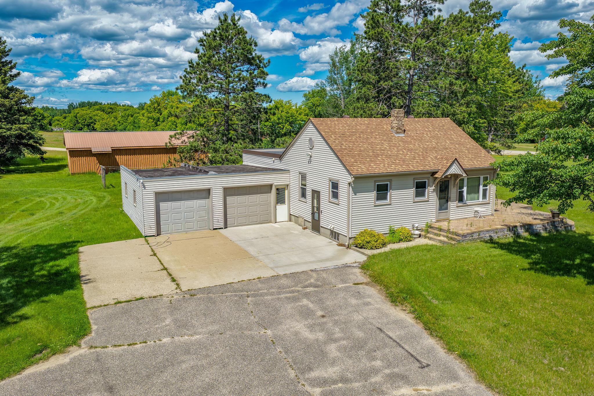 1940 single family home for sale at 1019 Central Street W in Bagley, MN — 3 bed, 1 bath