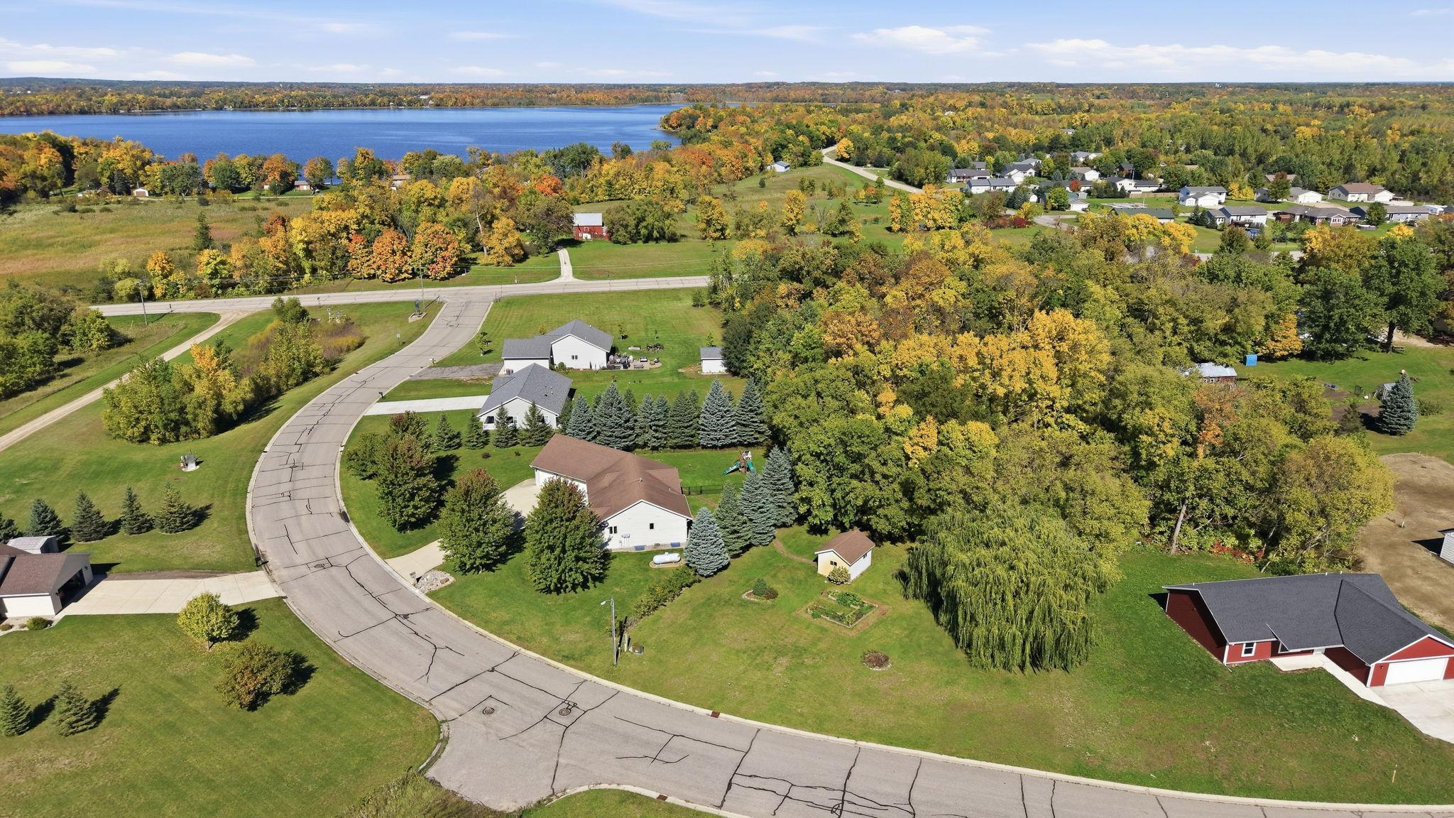 2006 single family home for sale at 158 Greenview Lane in Miltona, MN — 4 bed, 3 bath (photo 4 of 44)