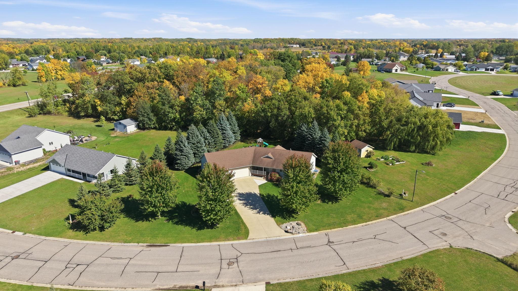 2006 single family home for sale at 158 Greenview Lane in Miltona, MN — 4 bed, 3 bath (photo 5 of 44)