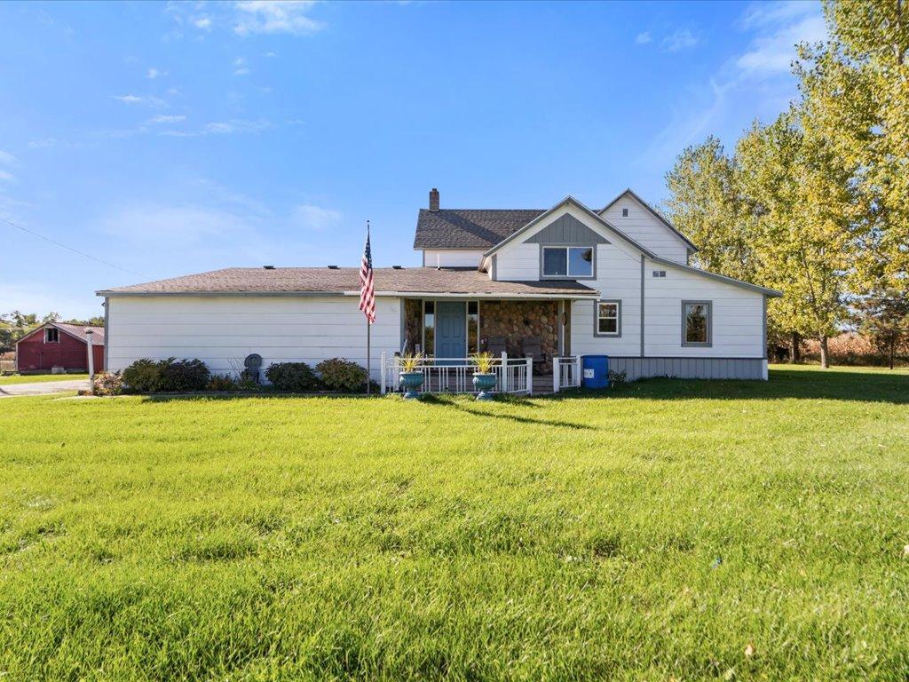 1905 single family home for sale at 13334 111th Avenue in Wadena, MN — 5 bed, 3 bath (photo 2 of 49)