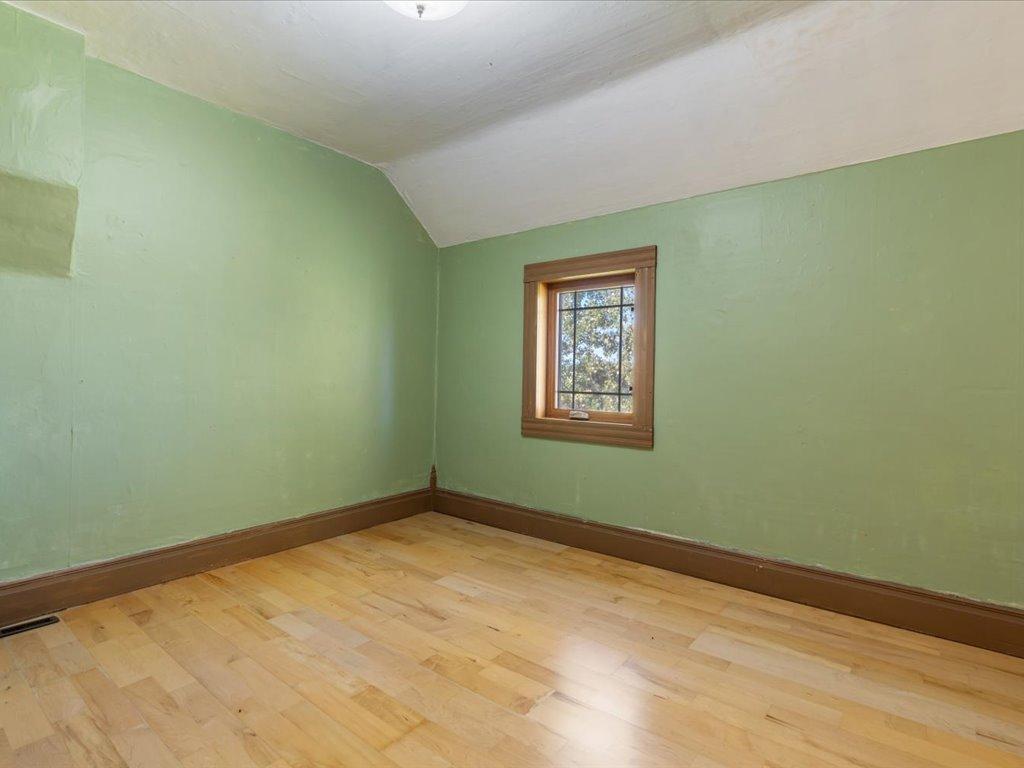 1905 single family home for sale at 13334 111th Avenue in Wadena, MN — 5 bed, 3 bath (photo 16 of 49)