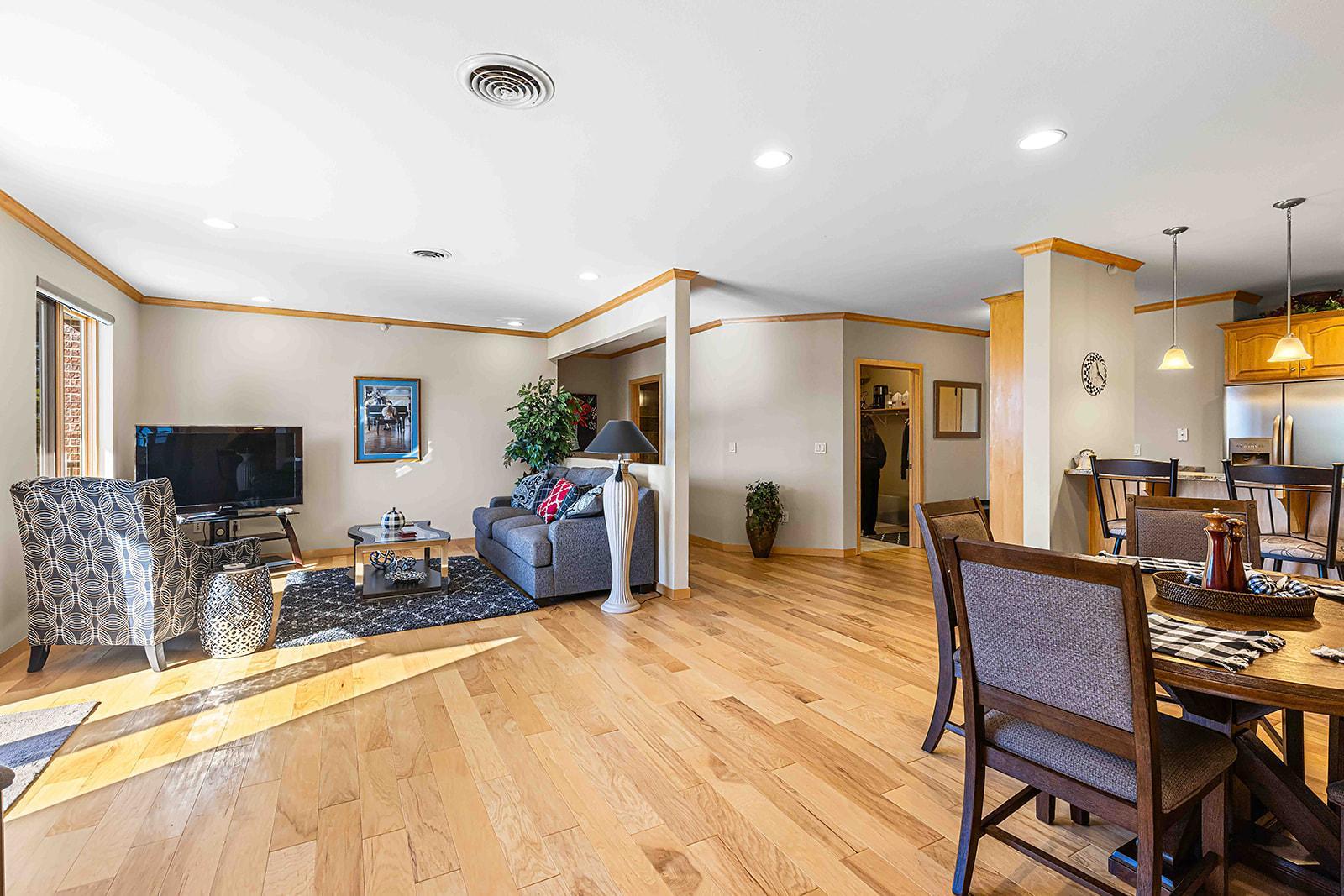 2005 condo for sale at 3200 S 11th Street S, Unit 217 in Fargo, ND — 2 bed, 2 bath (photo 8 of 26)