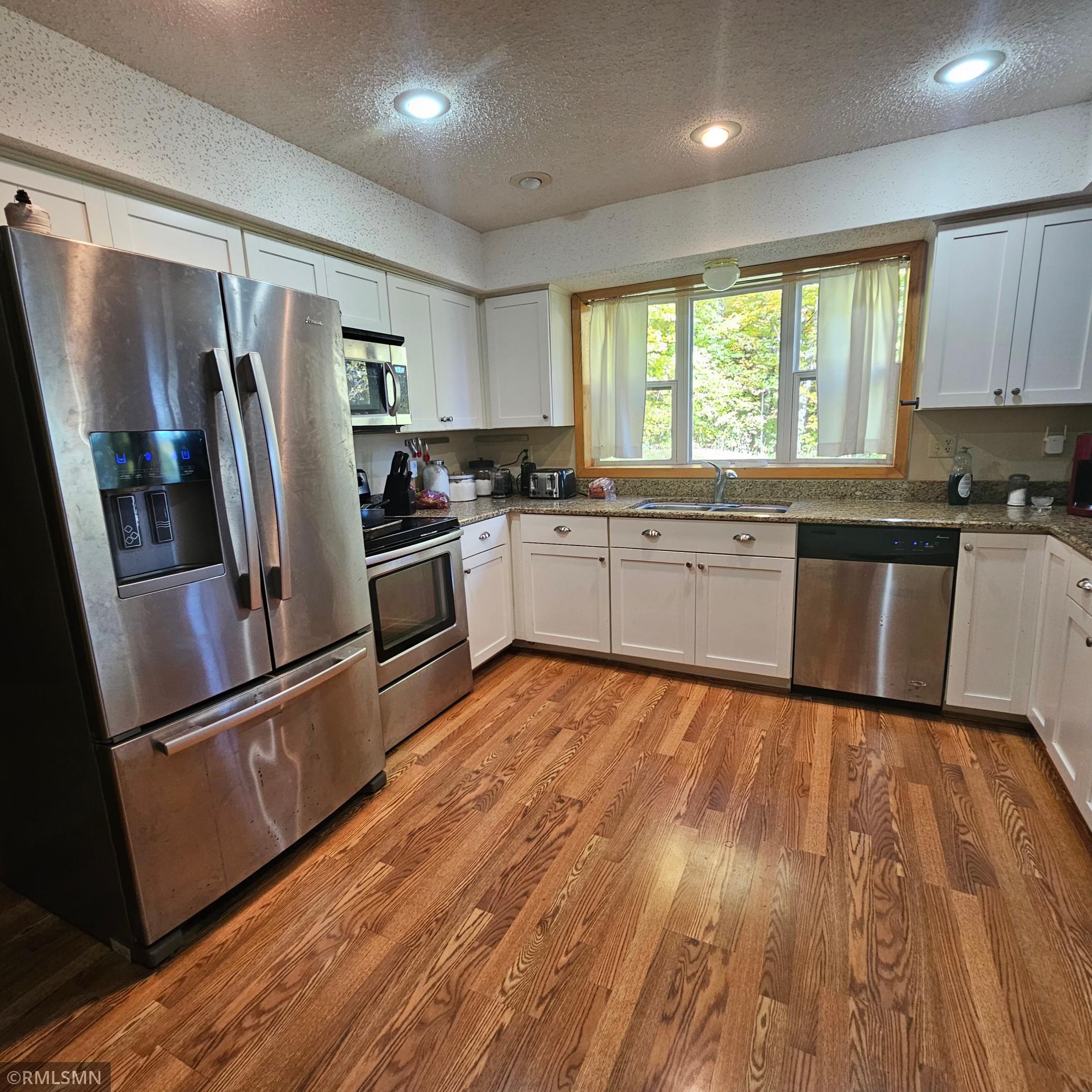 1998 single family home for sale at 42674 305th Place, Unit 1857 in Aitkin, MN — 4 bed, 2 bath (photo 14 of 36)