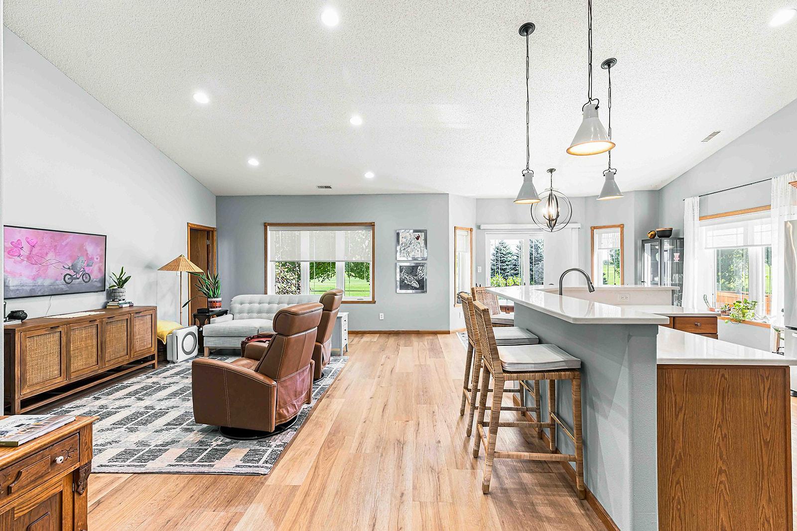 2007 single family home for sale at 812 S 36th Street S in Moorhead, MN — 4 bed, 3 bath (photo 17 of 58)