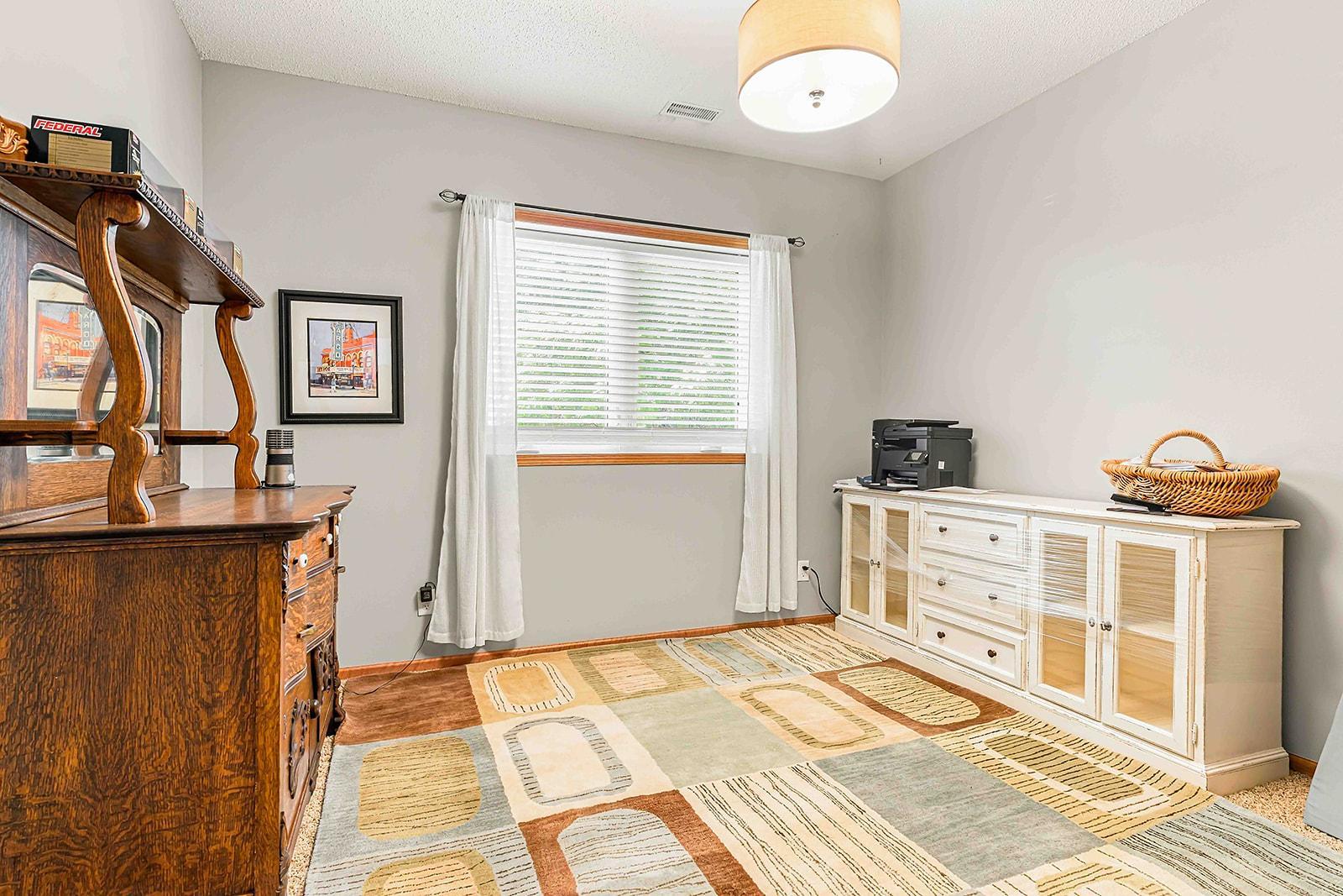 2007 single family home for sale at 812 S 36th Street S in Moorhead, MN — 4 bed, 3 bath (photo 25 of 58)