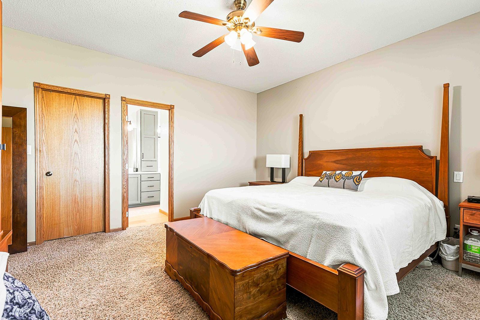 2007 single family home for sale at 812 S 36th Street S in Moorhead, MN — 4 bed, 3 bath (photo 34 of 58)