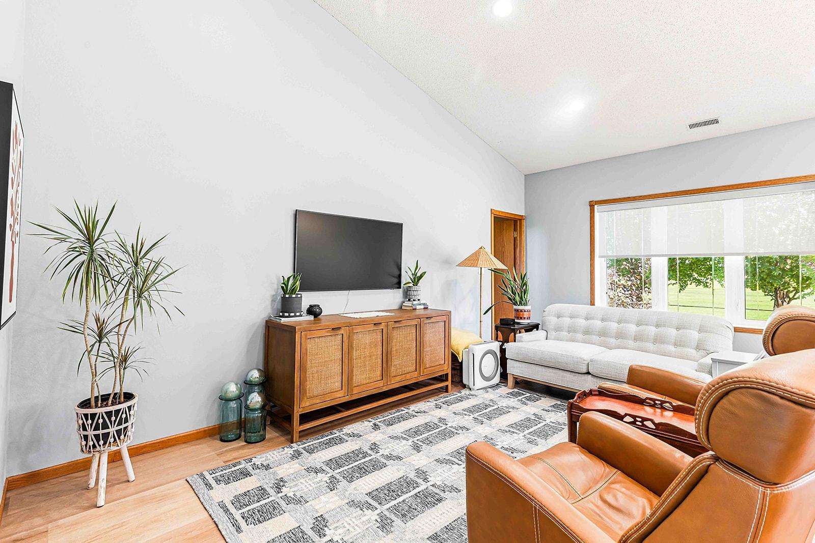 2007 single family home for sale at 812 S 36th Street S in Moorhead, MN — 4 bed, 3 bath (photo 40 of 58)