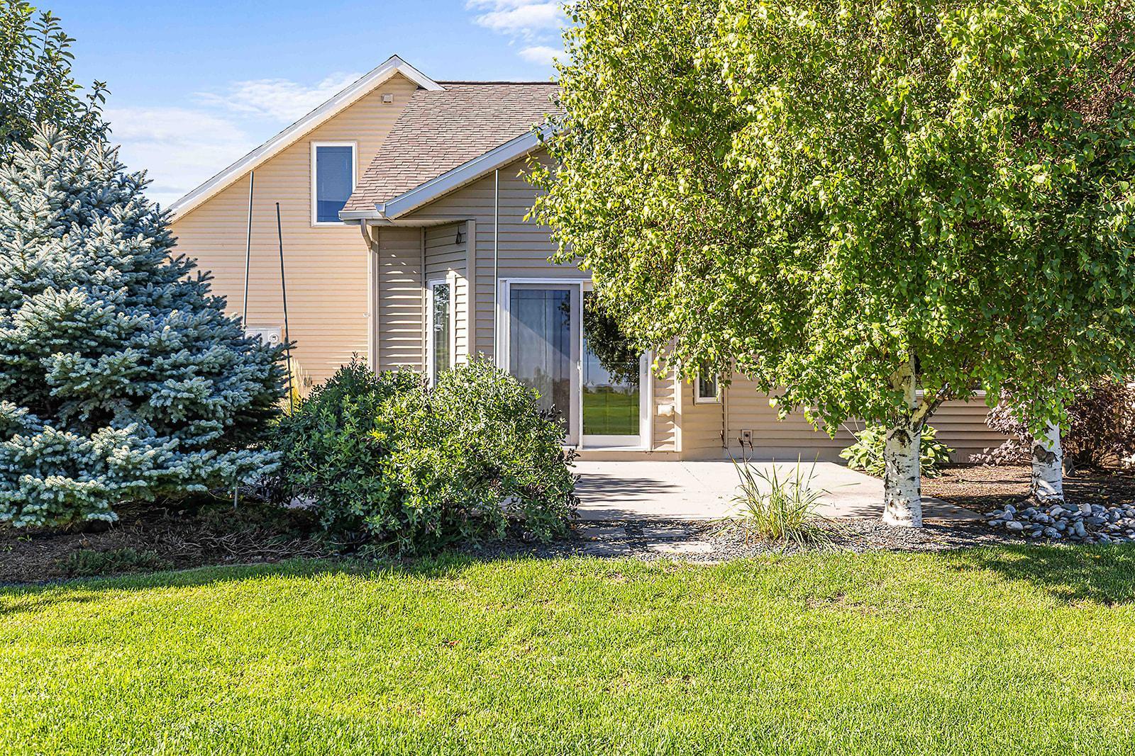 2007 single family home for sale at 812 S 36th Street S in Moorhead, MN — 4 bed, 3 bath (photo 45 of 58)