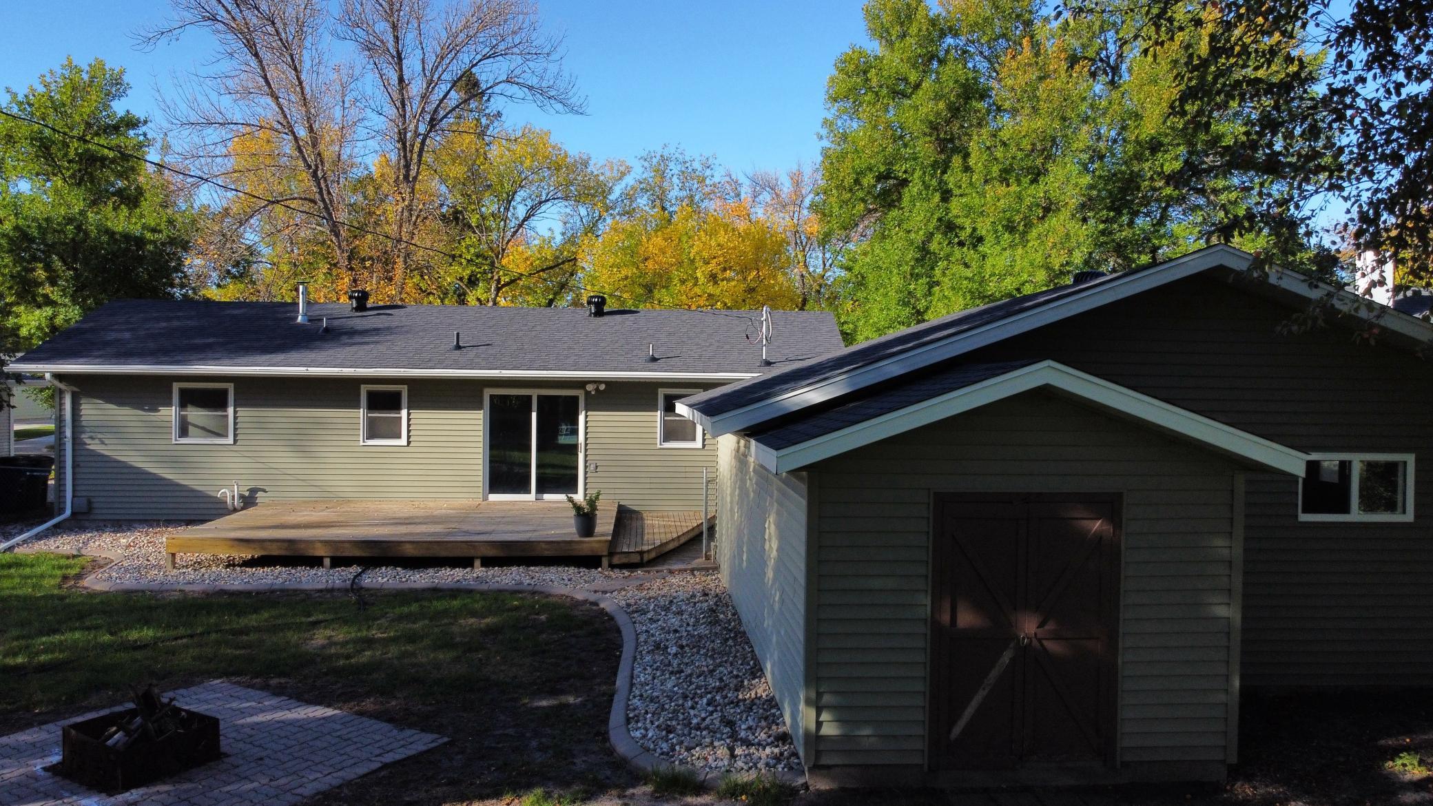 1960 single family home for sale at 510 Birch Lane in Moorhead, MN — 4 bed, 2 bath (photo 20 of 30)