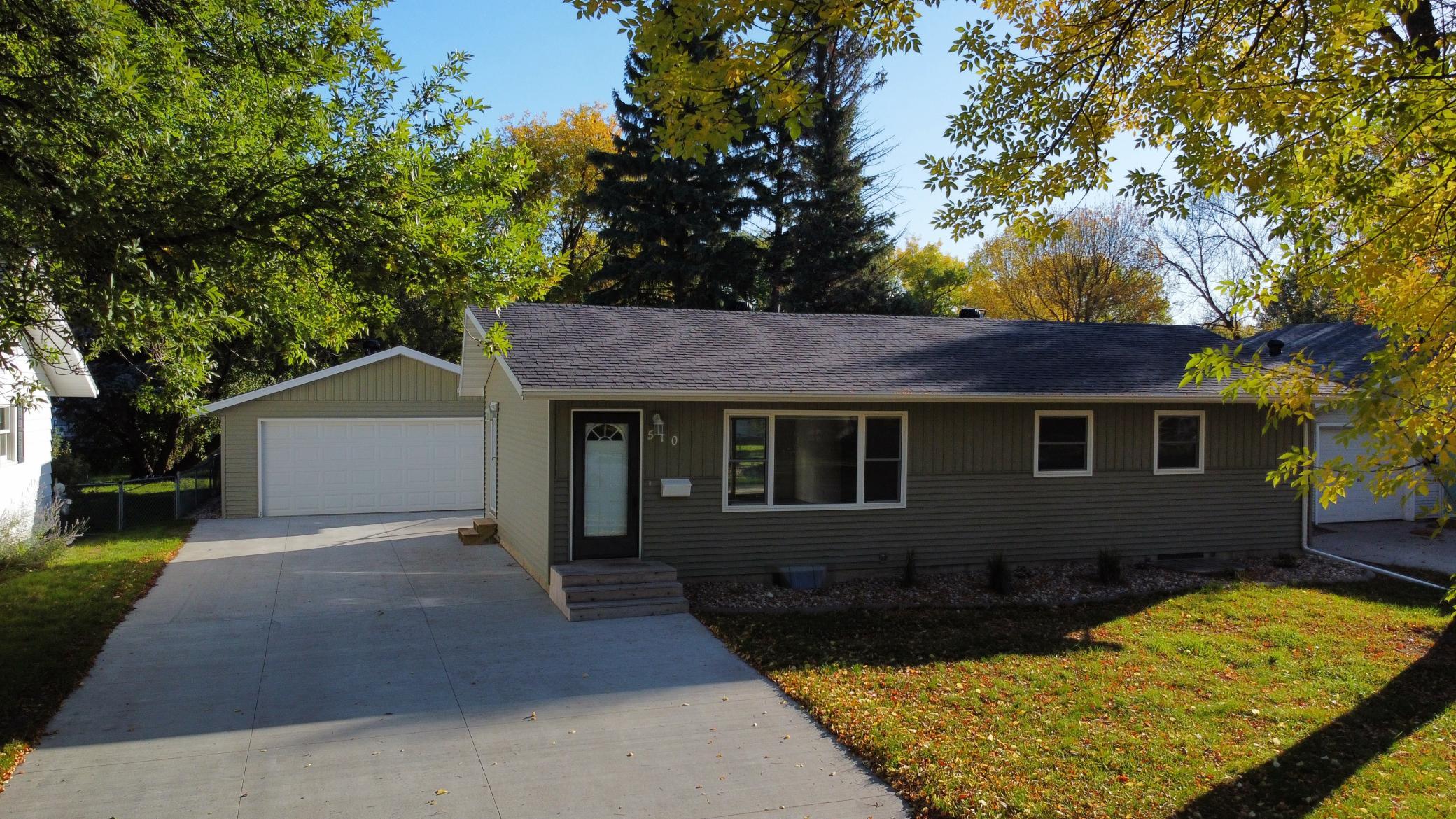1960 single family home for sale at 510 Birch Lane in Moorhead, MN — 4 bed, 2 bath (photo 29 of 30)