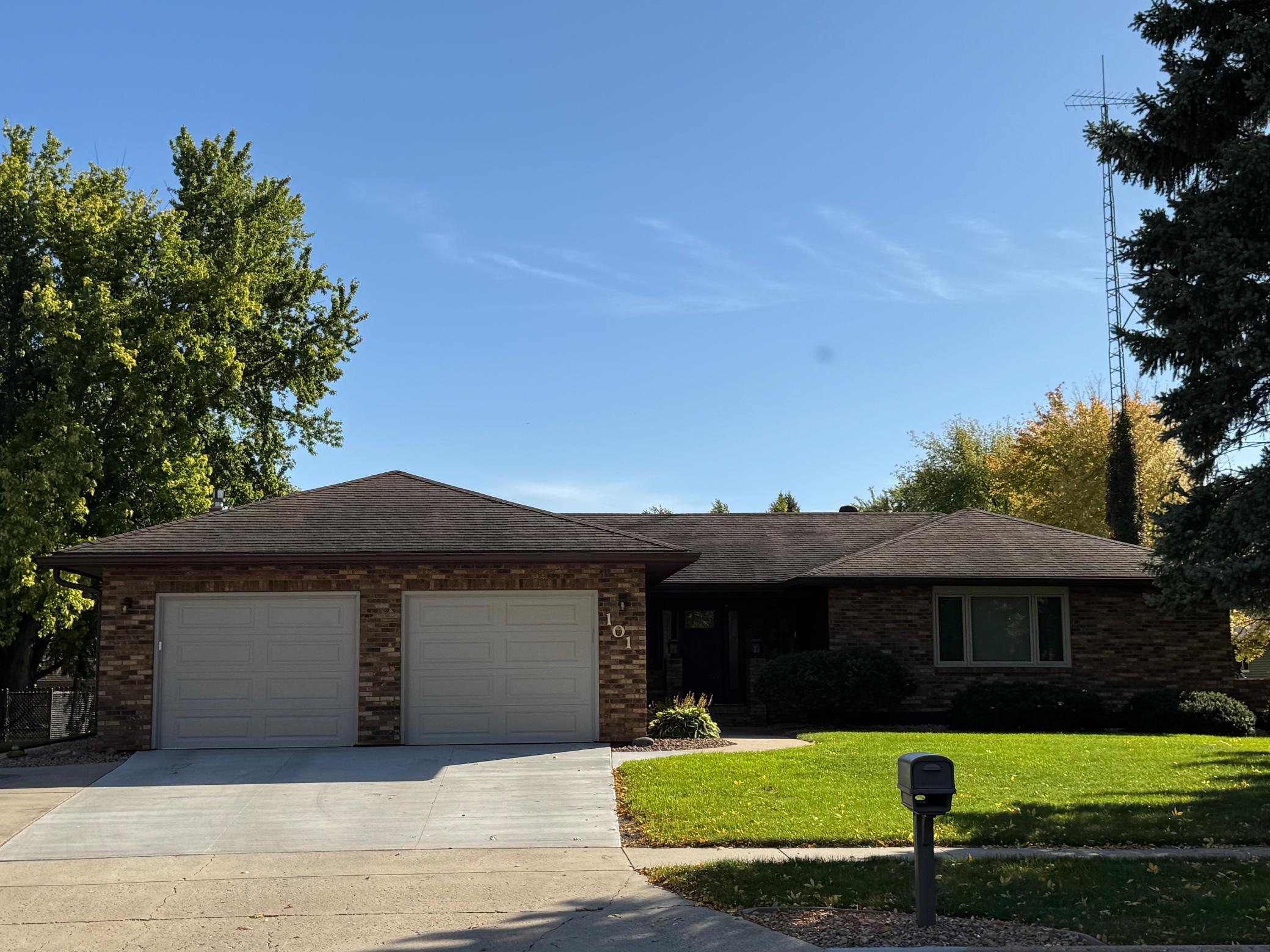 101 37th Avenue S, Moorhead, MN