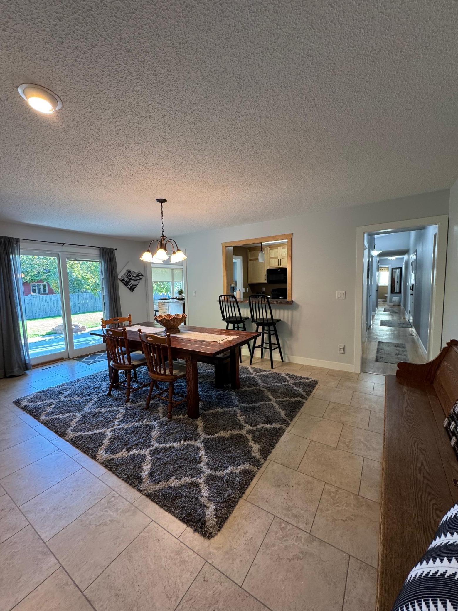 1977 single family home for sale at 101 37th Avenue S in Moorhead, MN — 5 bed, 4 bath (photo 21 of 39)
