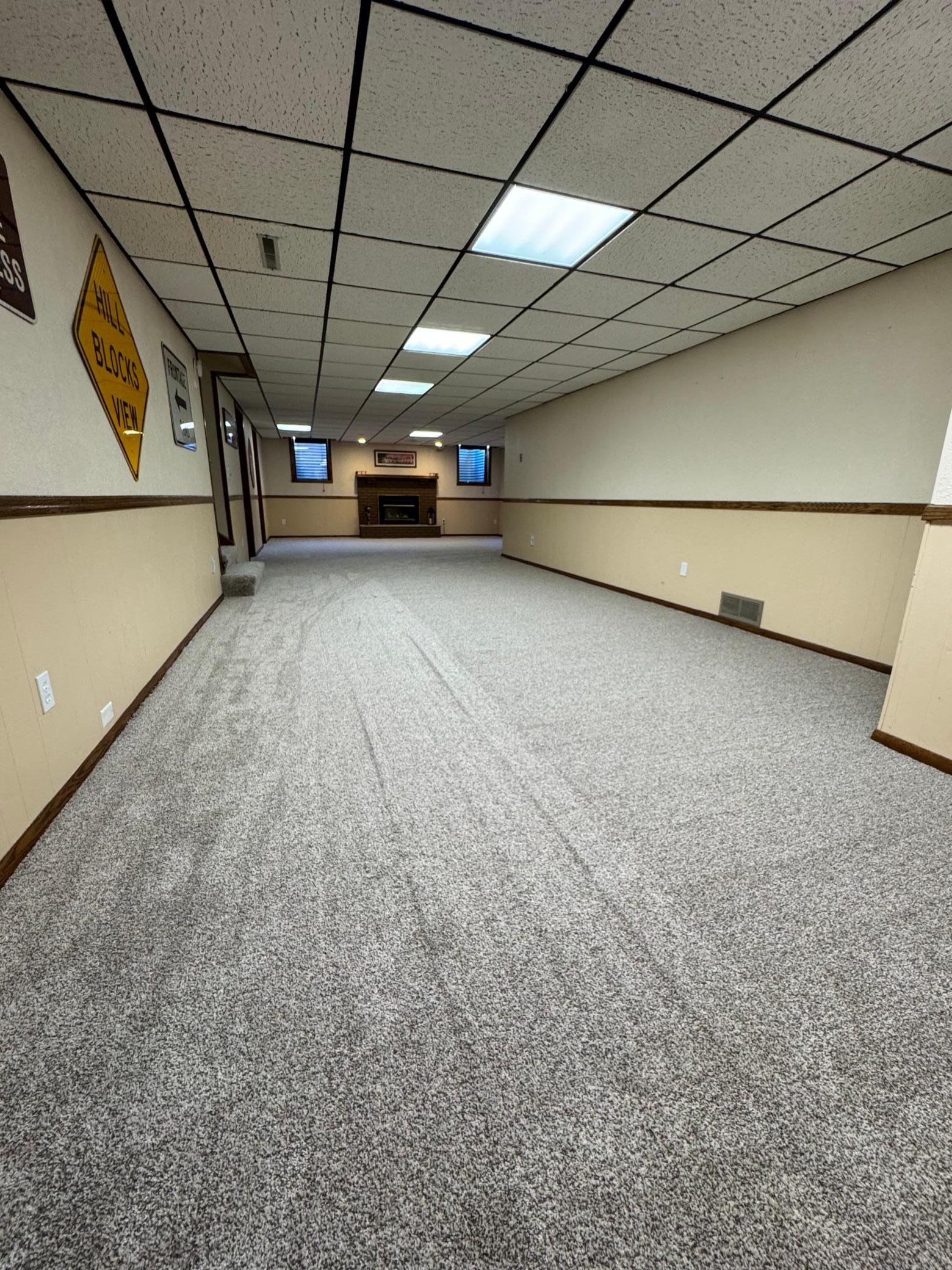 1977 single family home for sale at 101 37th Avenue S in Moorhead, MN — 5 bed, 4 bath (photo 25 of 39)