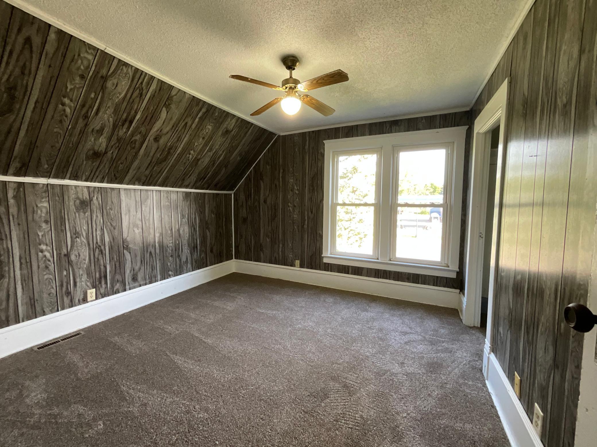 1900 single family home for sale at 309 W Nokomis Street in Osakis, MN — 3 bed, 1 bath (photo 13 of 19)