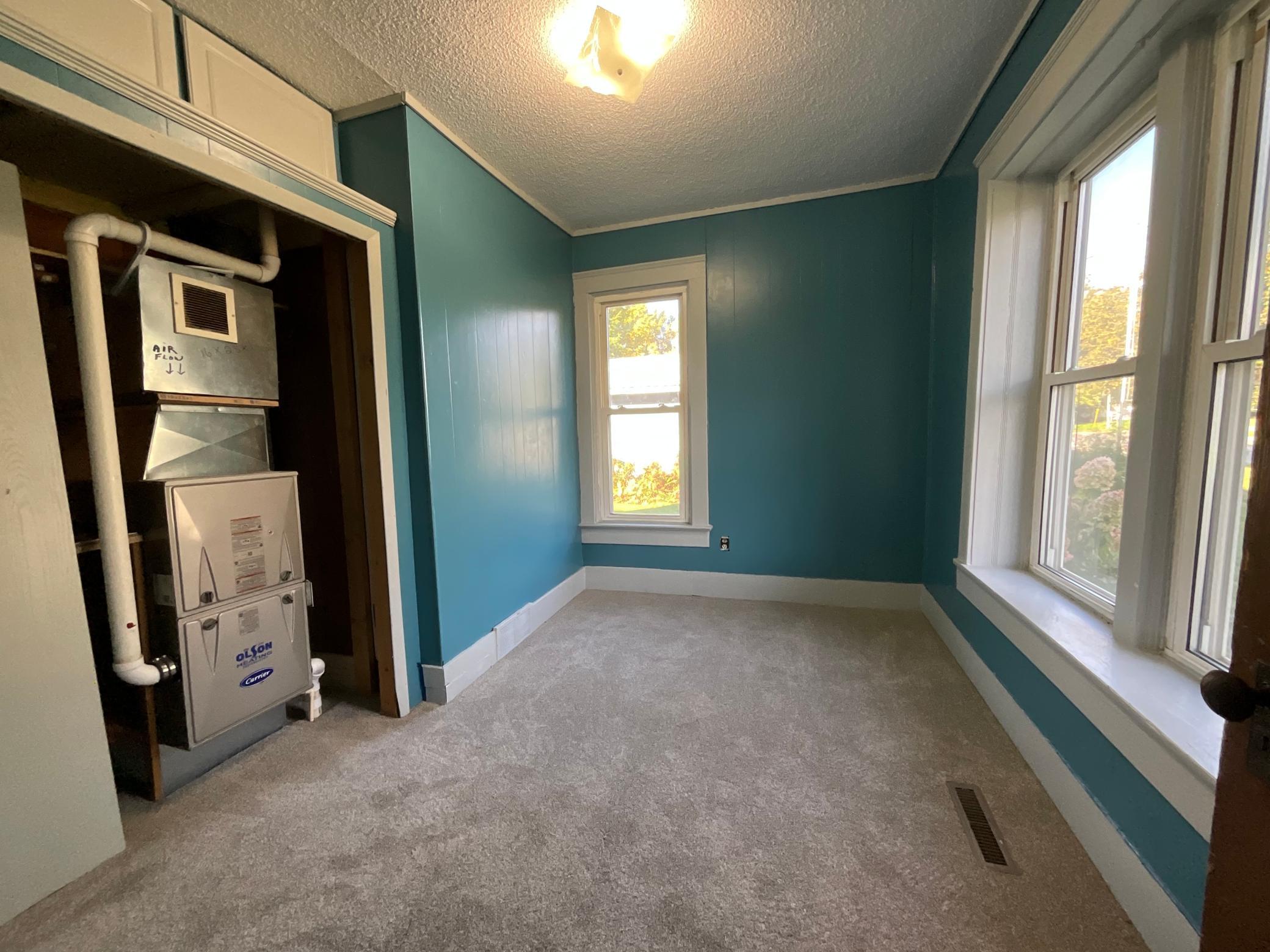 1900 single family home for sale at 309 W Nokomis Street in Osakis, MN — 3 bed, 1 bath (photo 10 of 19)
