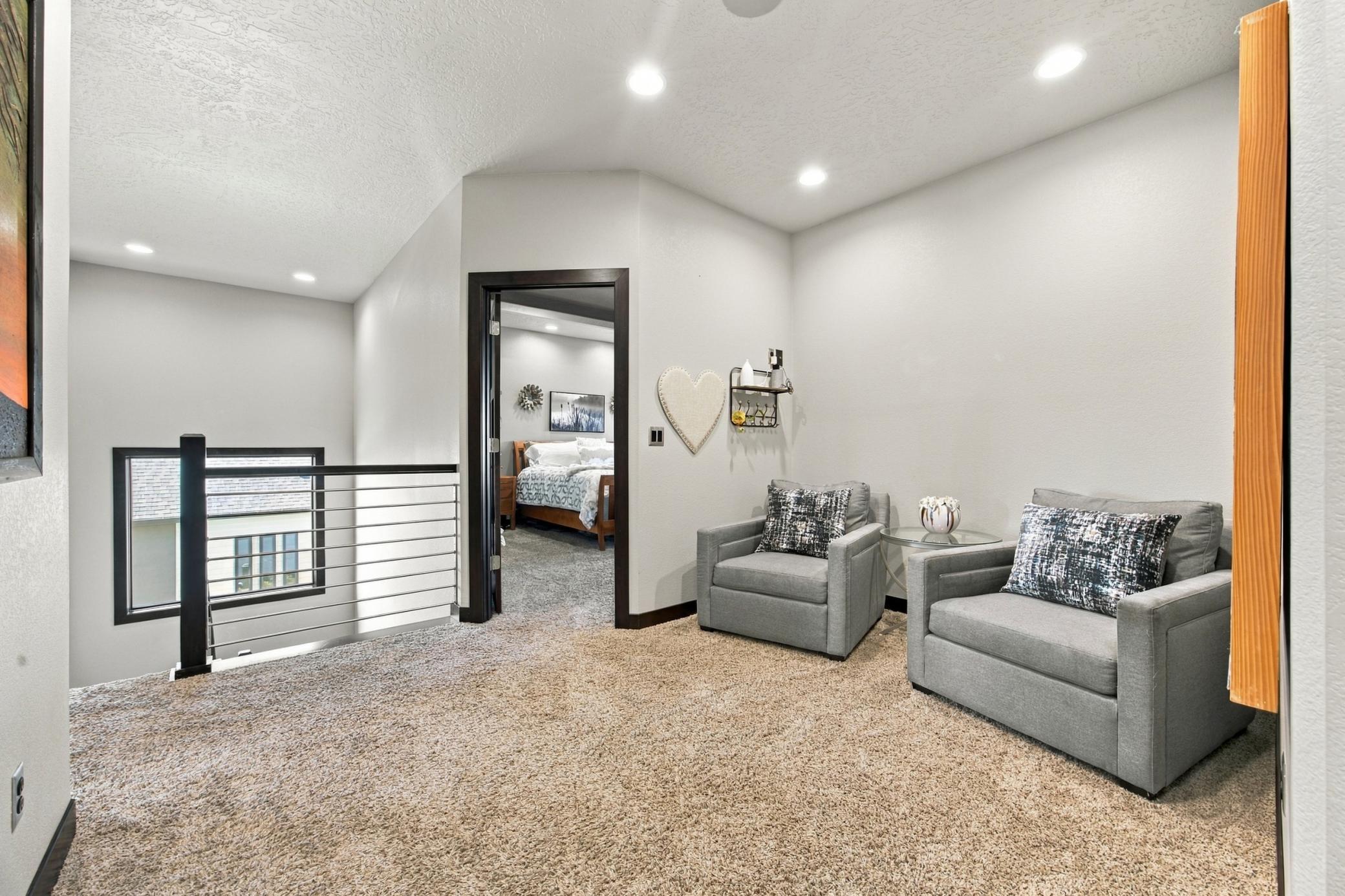 2013 single family home for sale at 1060 49th Terrace W in West Fargo, ND — 7 bed, 5 bath (photo 17 of 57)
