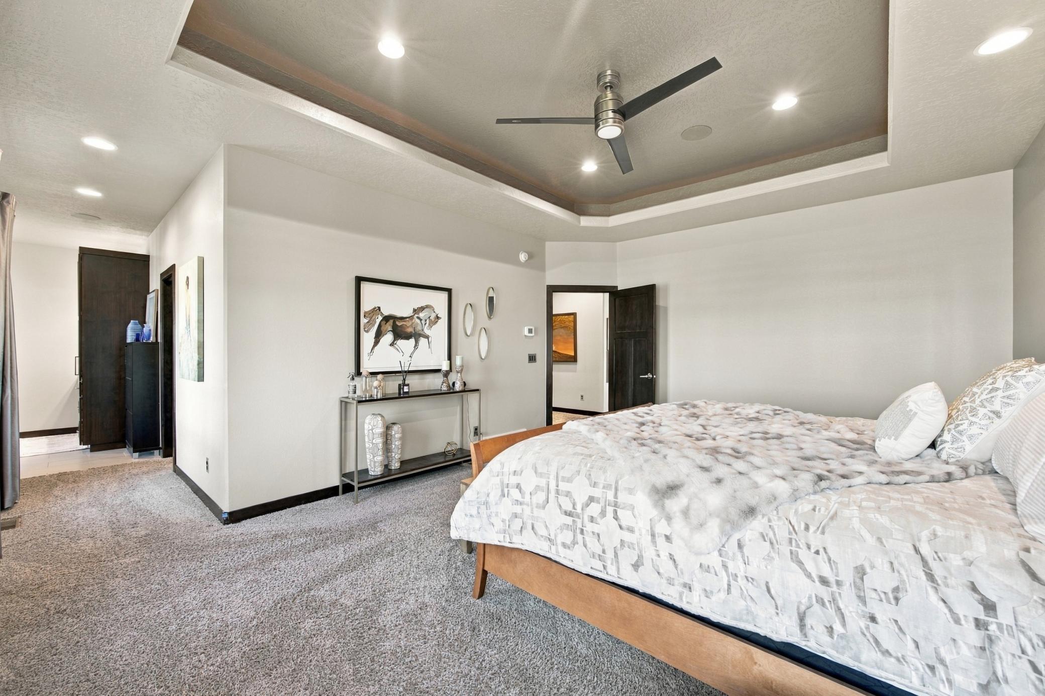 2013 single family home for sale at 1060 49th Terrace W in West Fargo, ND — 7 bed, 5 bath (photo 19 of 57)