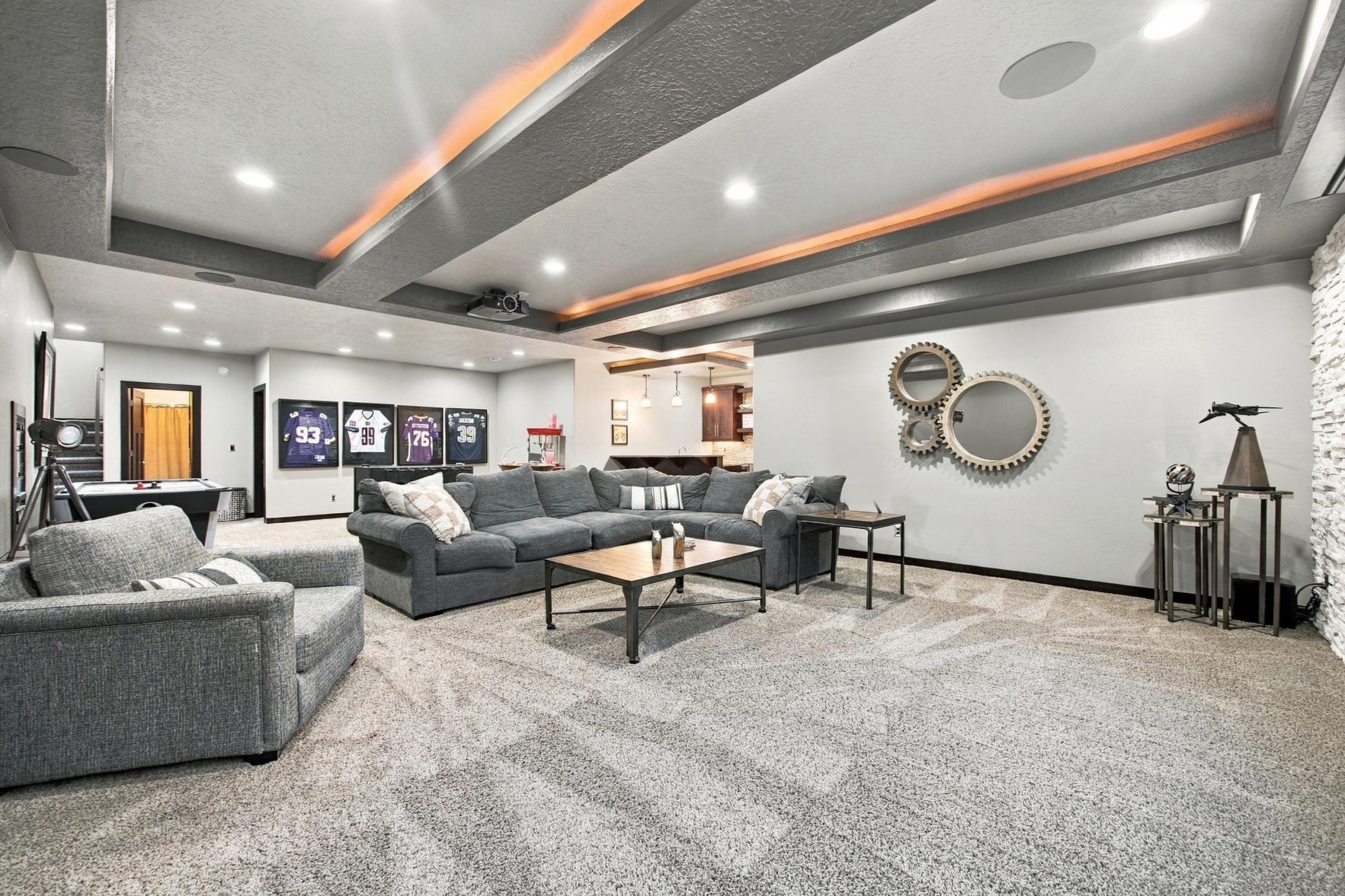2013 single family home for sale at 1060 49th Terrace W in West Fargo, ND — 7 bed, 5 bath (photo 32 of 57)