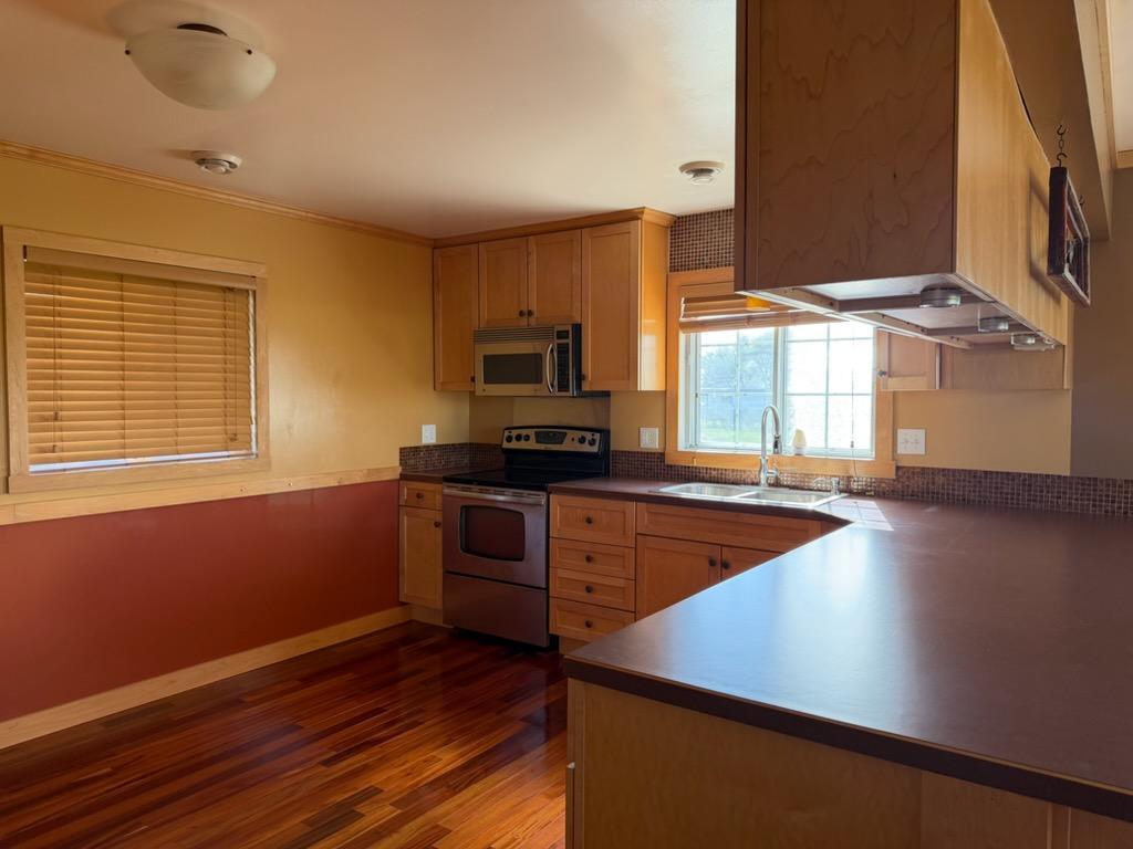 1965 single family home for sale at 506 2nd Street in Wolverton, MN — 2 bed, 1 bath (photo 14 of 59)