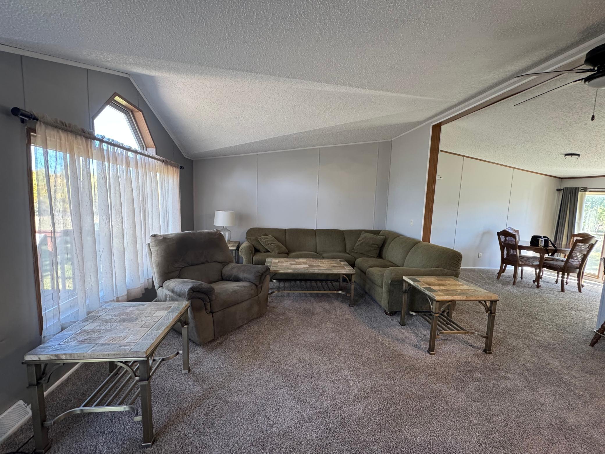 1994 single family home for sale at 3900 Irvine Avenue NW, Unit 722 in Bemidji, MN — 3 bed, 2 bath (photo 3 of 12)