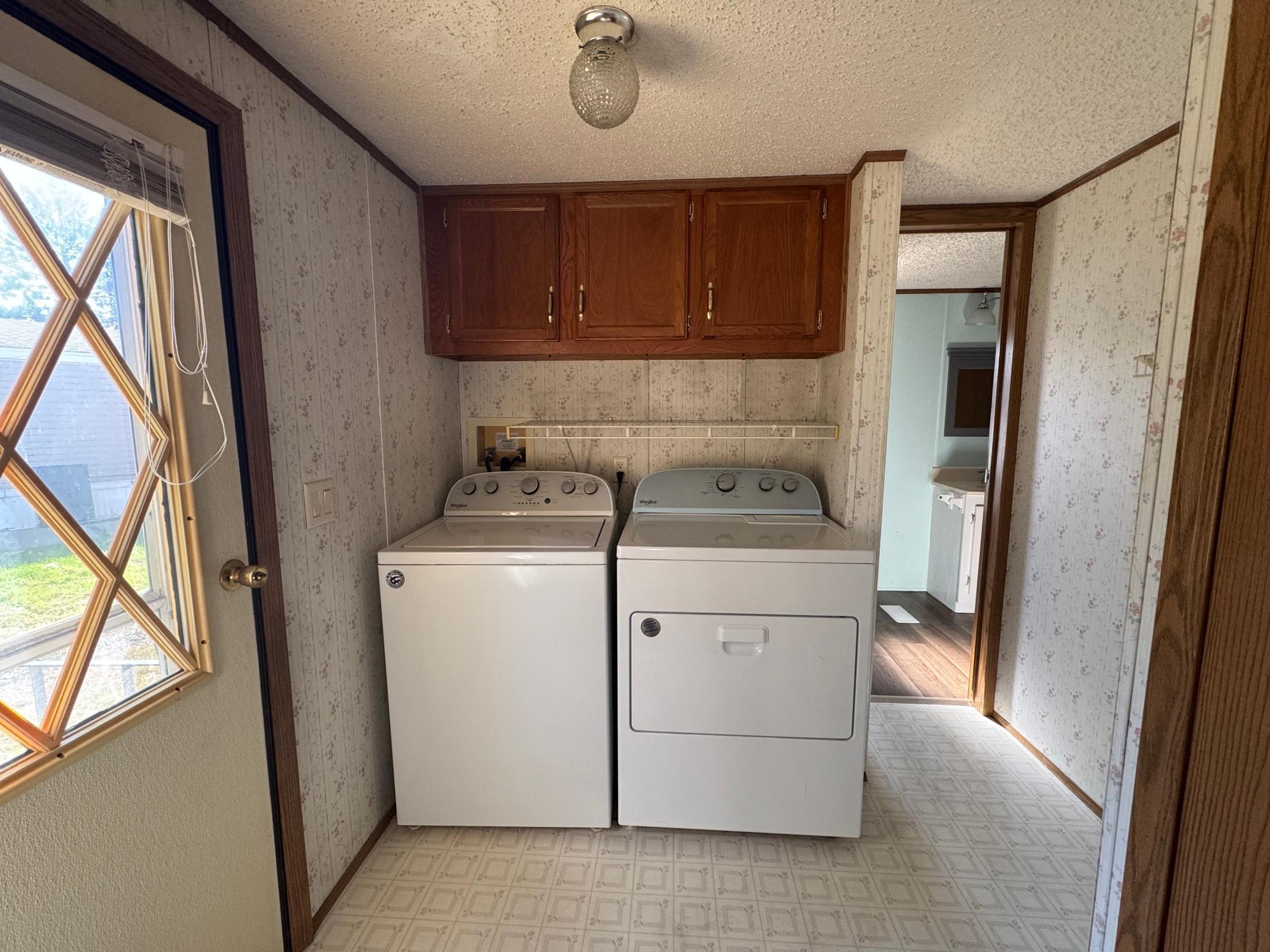 1994 single family home for sale at 3900 Irvine Avenue NW, Unit 722 in Bemidji, MN — 3 bed, 2 bath (photo 6 of 12)