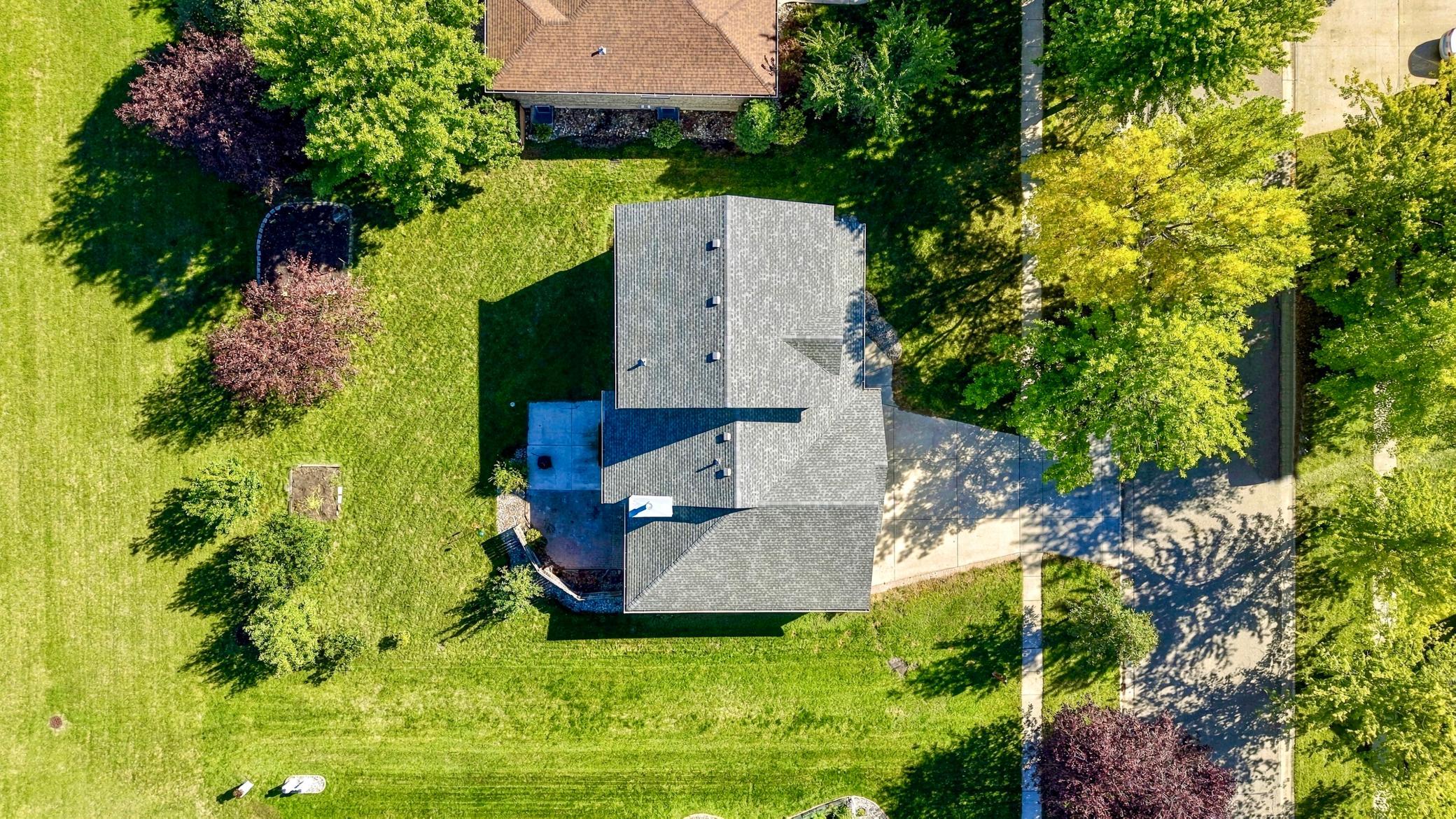 1993 single family home for sale at 1014 Sommerset Drive in West Fargo, ND — 5 bed, 3 bath (photo 28 of 36)