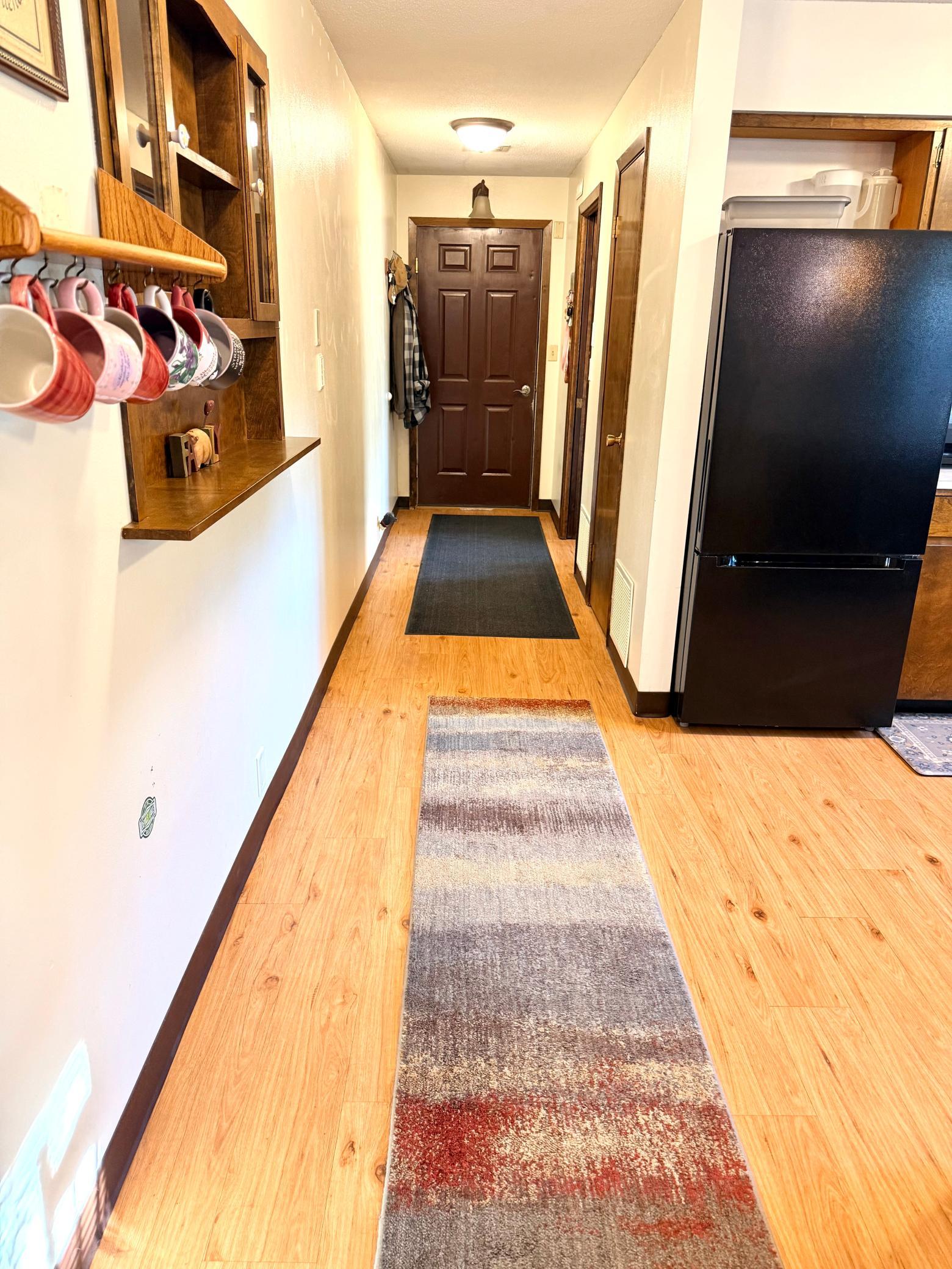 1969 single family home for sale at 1318 Sunny Street in Crookston, MN — 2 bed, 2 bath (photo 15 of 33)