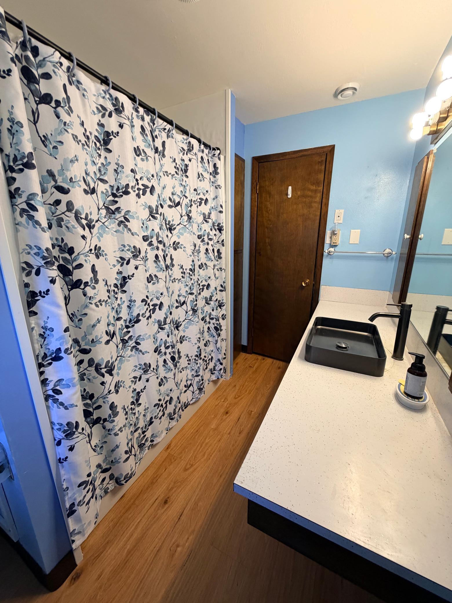 1969 single family home for sale at 1318 Sunny Street in Crookston, MN — 2 bed, 2 bath (photo 19 of 33)