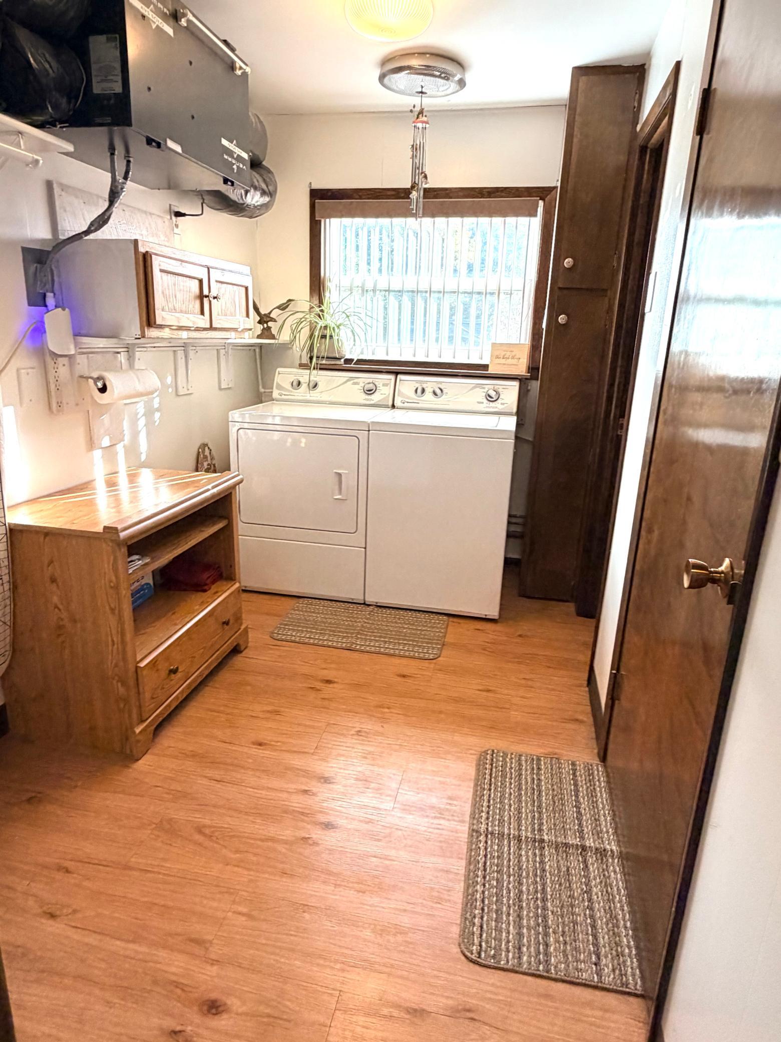 1969 single family home for sale at 1318 Sunny Street in Crookston, MN — 2 bed, 2 bath (photo 24 of 33)