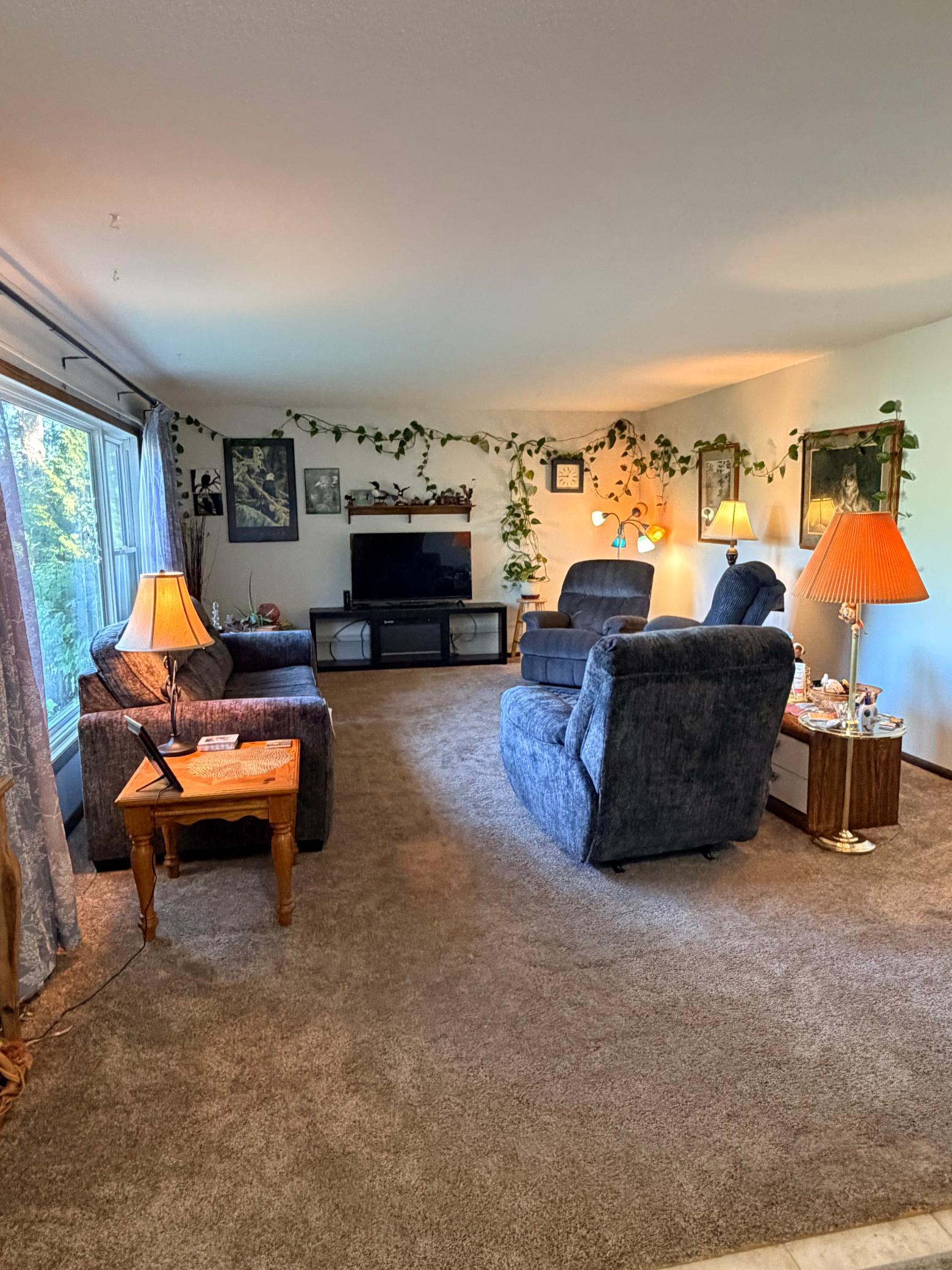 1969 single family home for sale at 1318 Sunny Street in Crookston, MN — 2 bed, 2 bath (photo 6 of 33)