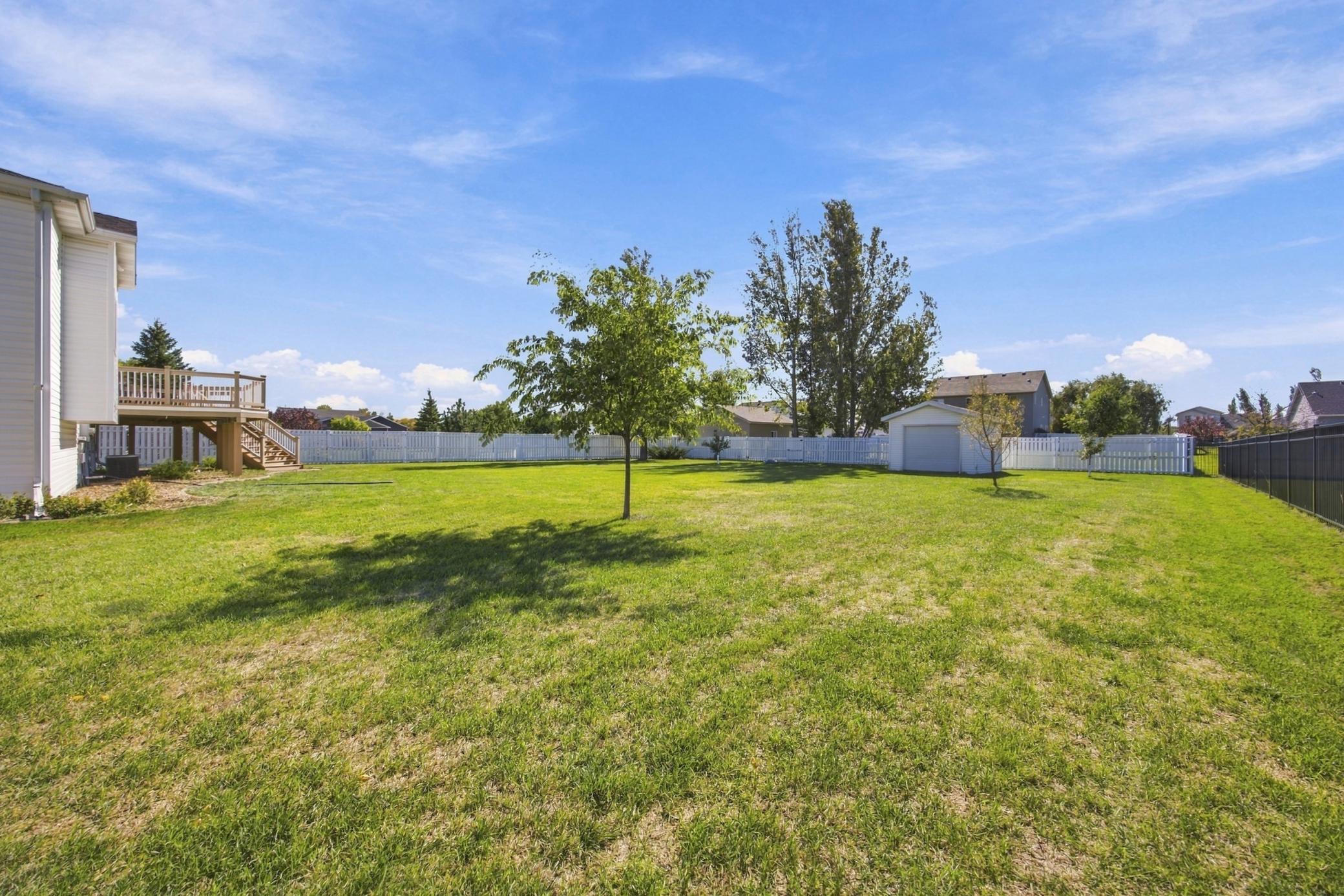 2004 single family home for sale at 433 PRESCOTT Lane in West Fargo, ND — 4 bed, 2 bath (photo 28 of 38)