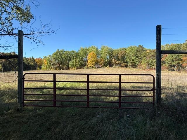 1970 single family home for sale at 9801 Wildwood Road NE in Bemidji, MN — 2 bed, 2 bath (photo 34 of 37)
