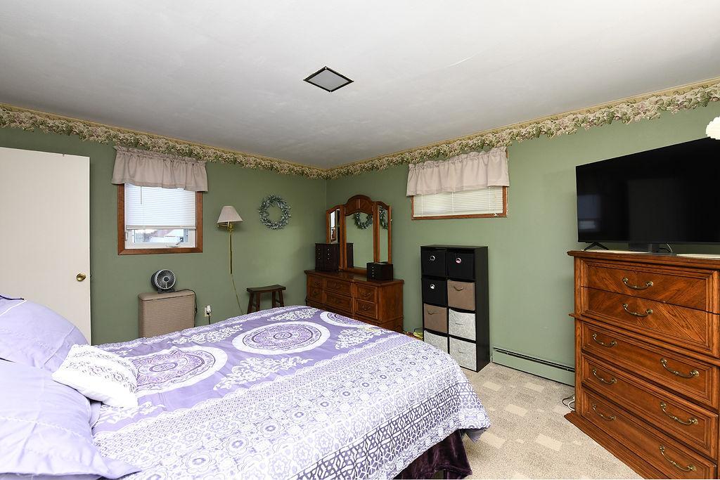 1930 single family home for sale at 309 1st Avenue E in Abercrombie, ND — 3 bed, 1 bath (photo 25 of 34)