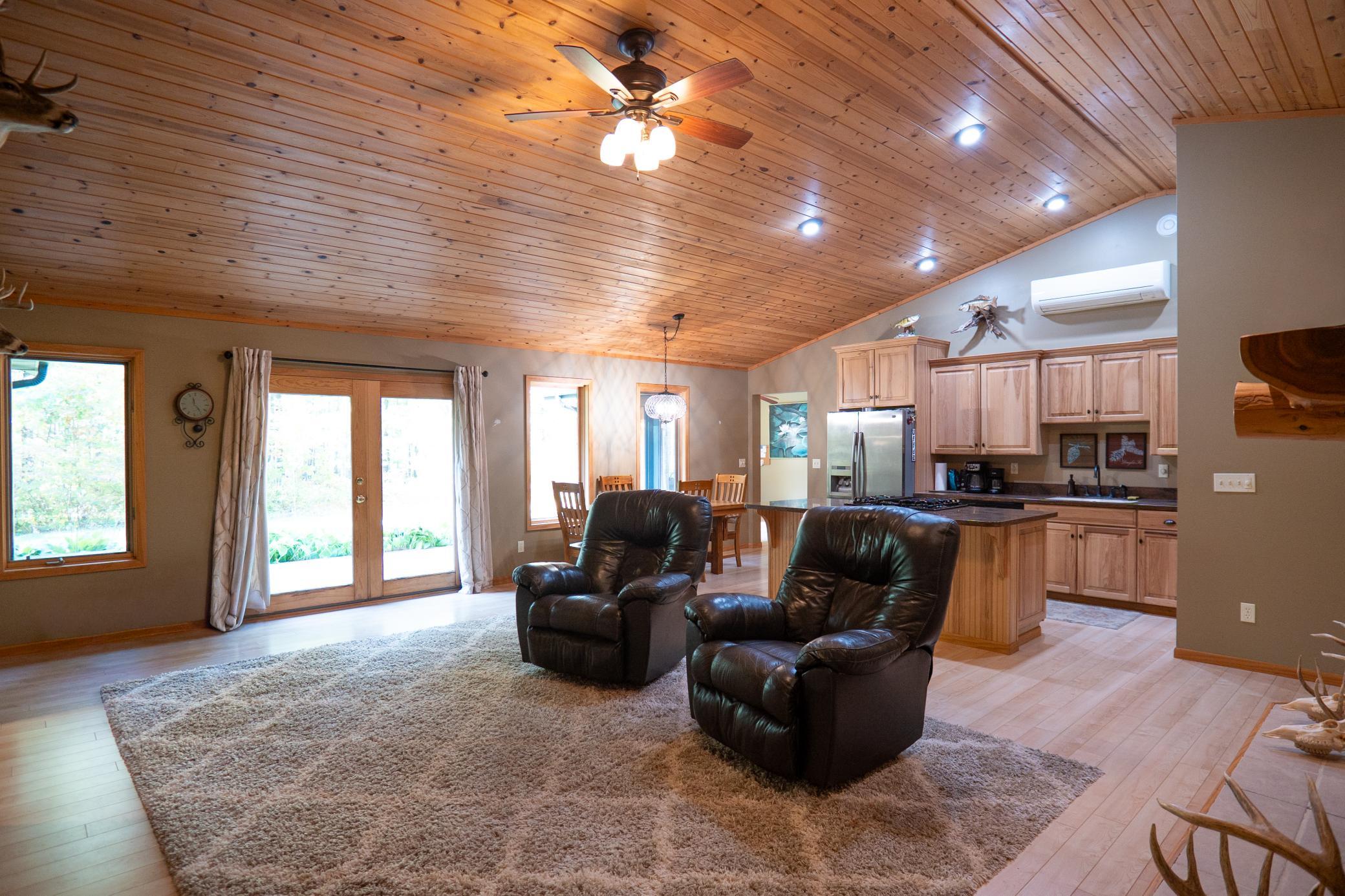 2006 single family home for sale at 11307 Grouse Loop NW in Walker, MN — 3 bed, 2 bath (photo 7 of 9)