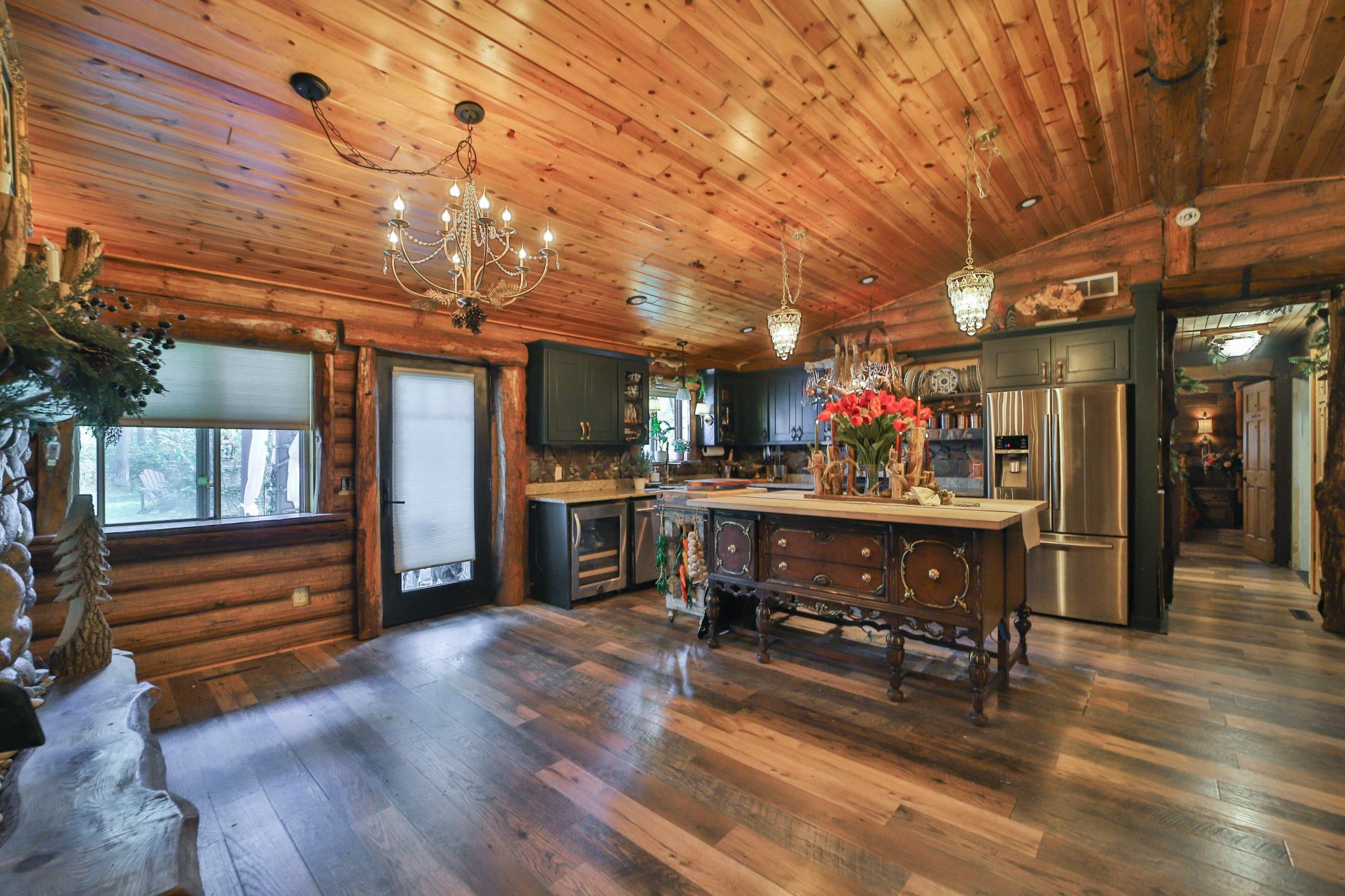 2013 single family home for sale at 33726 Vista Drive in Crosslake, MN — 3 bed, 2 bath (photo 3 of 48)