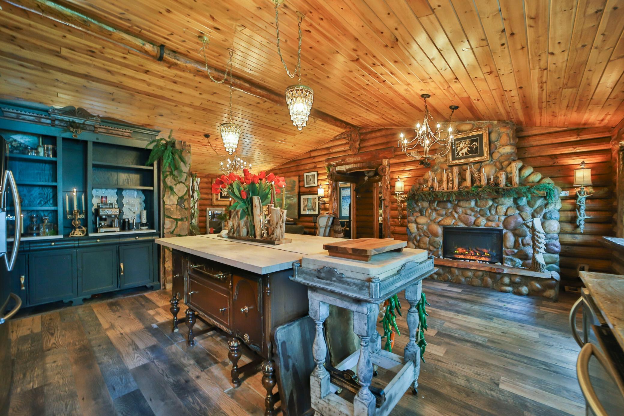 2013 single family home for sale at 33726 Vista Drive in Crosslake, MN — 3 bed, 2 bath (photo 10 of 48)