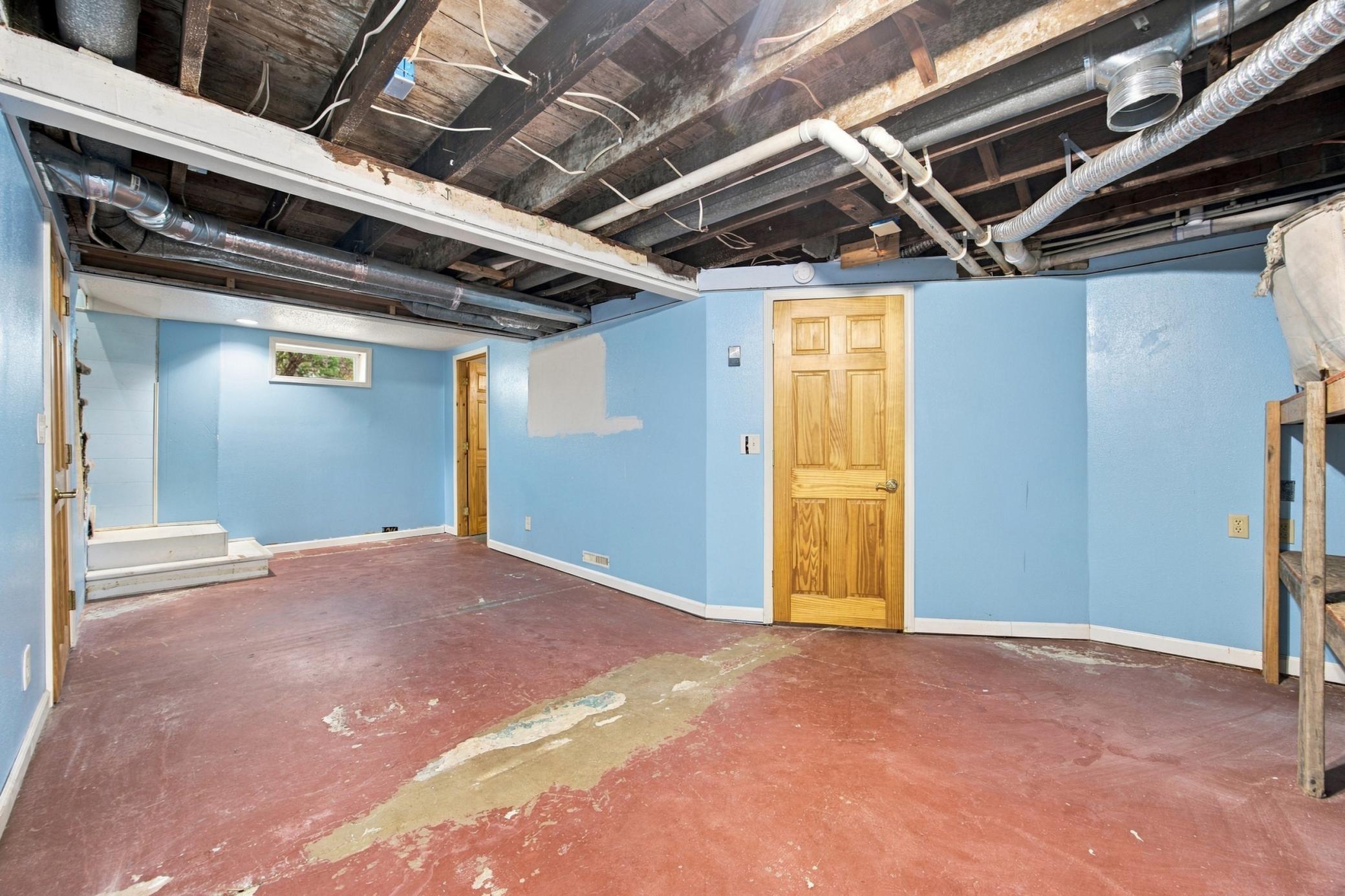 1923 single family home for sale at 47 Center Street in West Fargo, ND — 2 bed, 2 bath (photo 15 of 28)