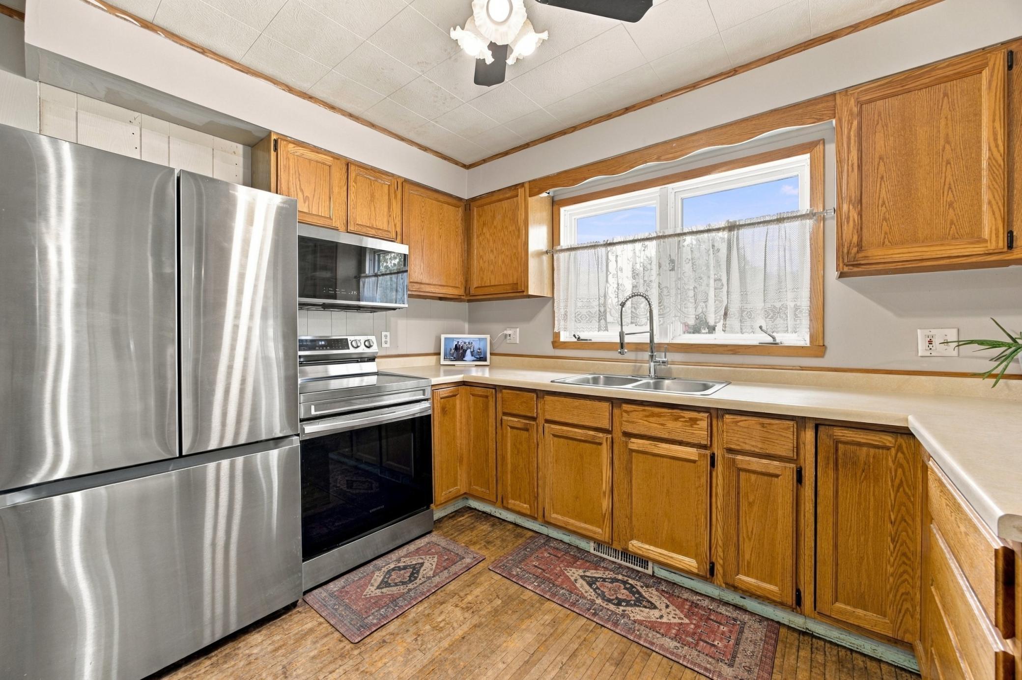 1923 single family home for sale at 47 Center Street in West Fargo, ND — 2 bed, 2 bath (photo 7 of 28)