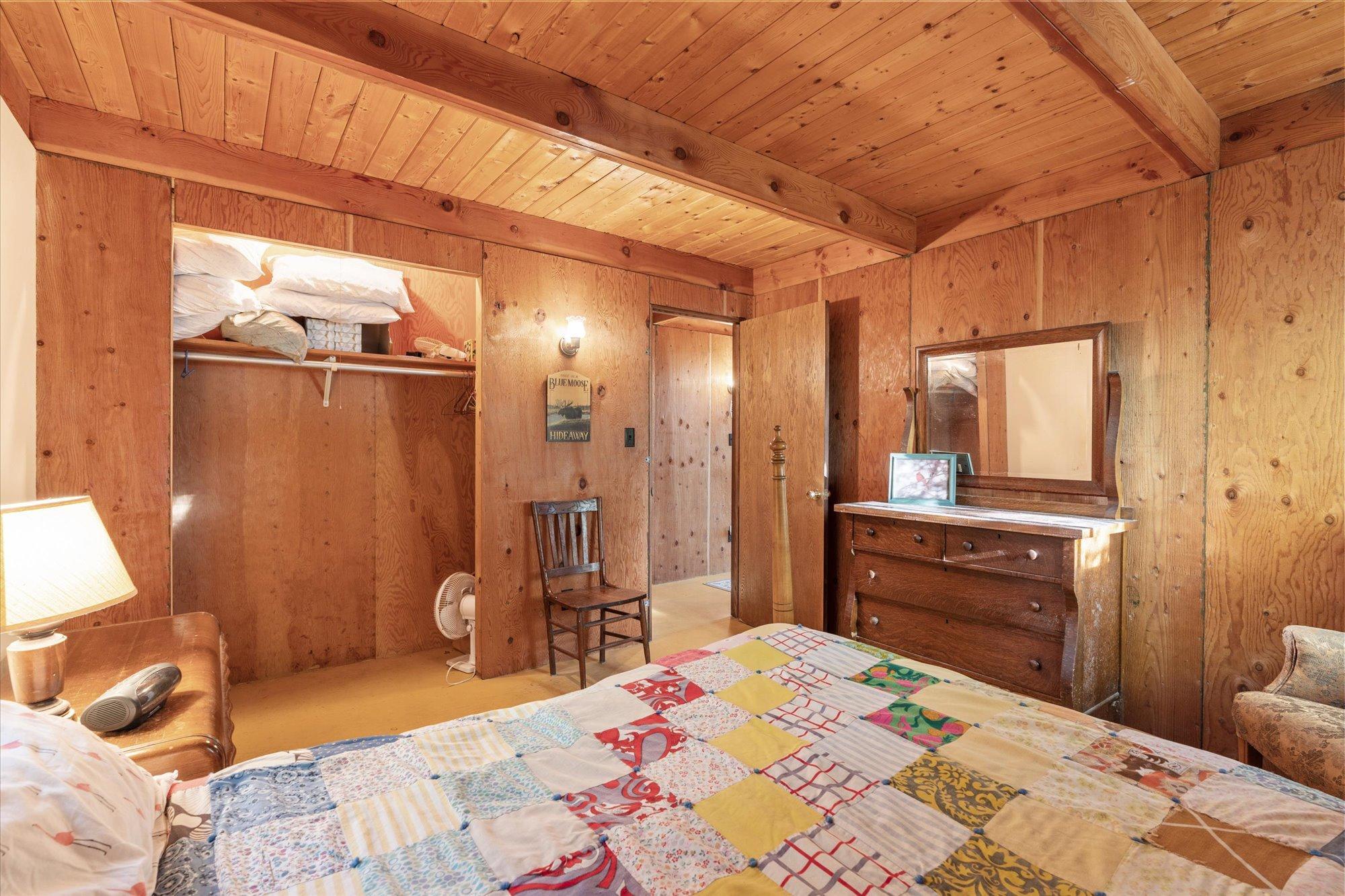 1969 single family home for sale at 37148 Milinda Shores Road in Crosslake, MN — 4 bed, 1 bath (photo 17 of 51)