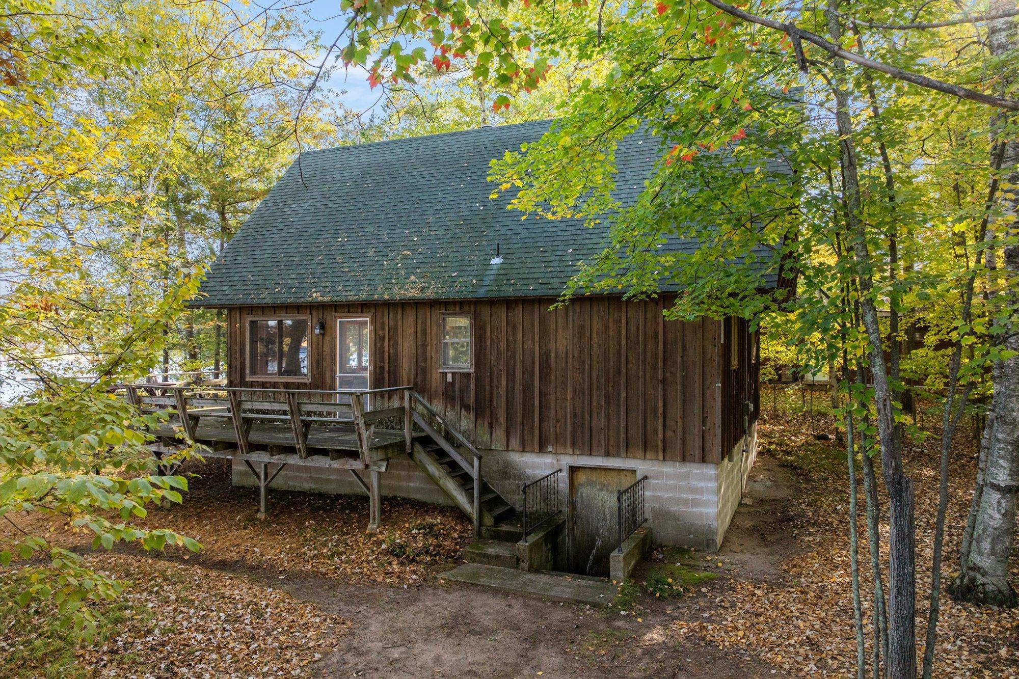 1969 single family home for sale at 37148 Milinda Shores Road in Crosslake, MN — 4 bed, 1 bath (photo 39 of 51)
