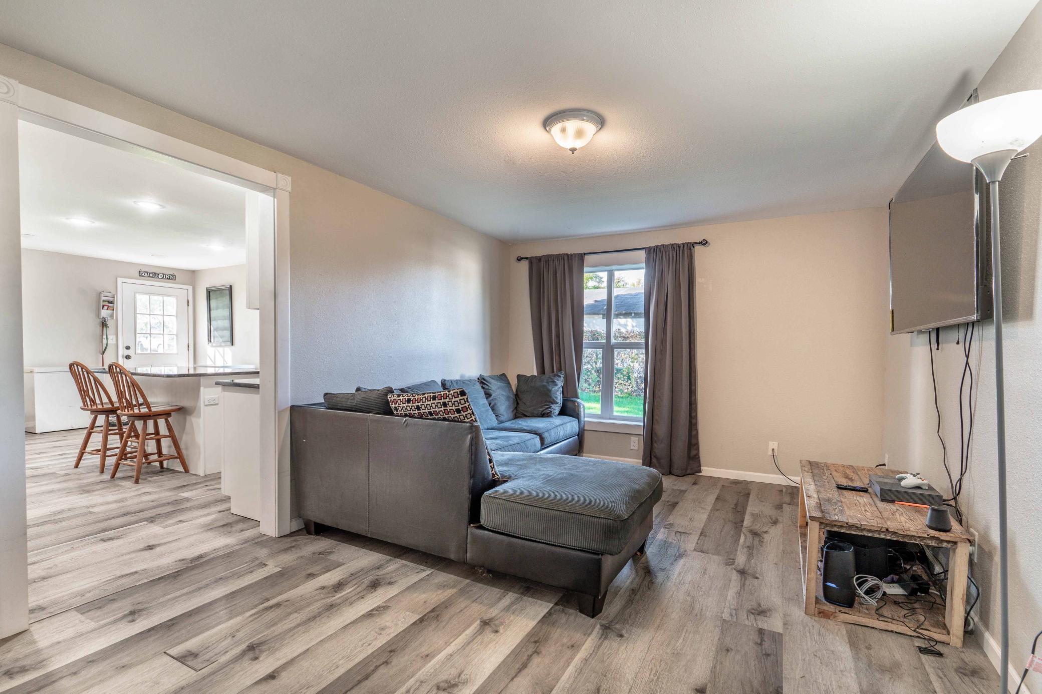 1895 single family home for sale at 514 E Hampden Avenue in Fergus Falls, MN — 3 bed, 2 bath (photo 22 of 63)