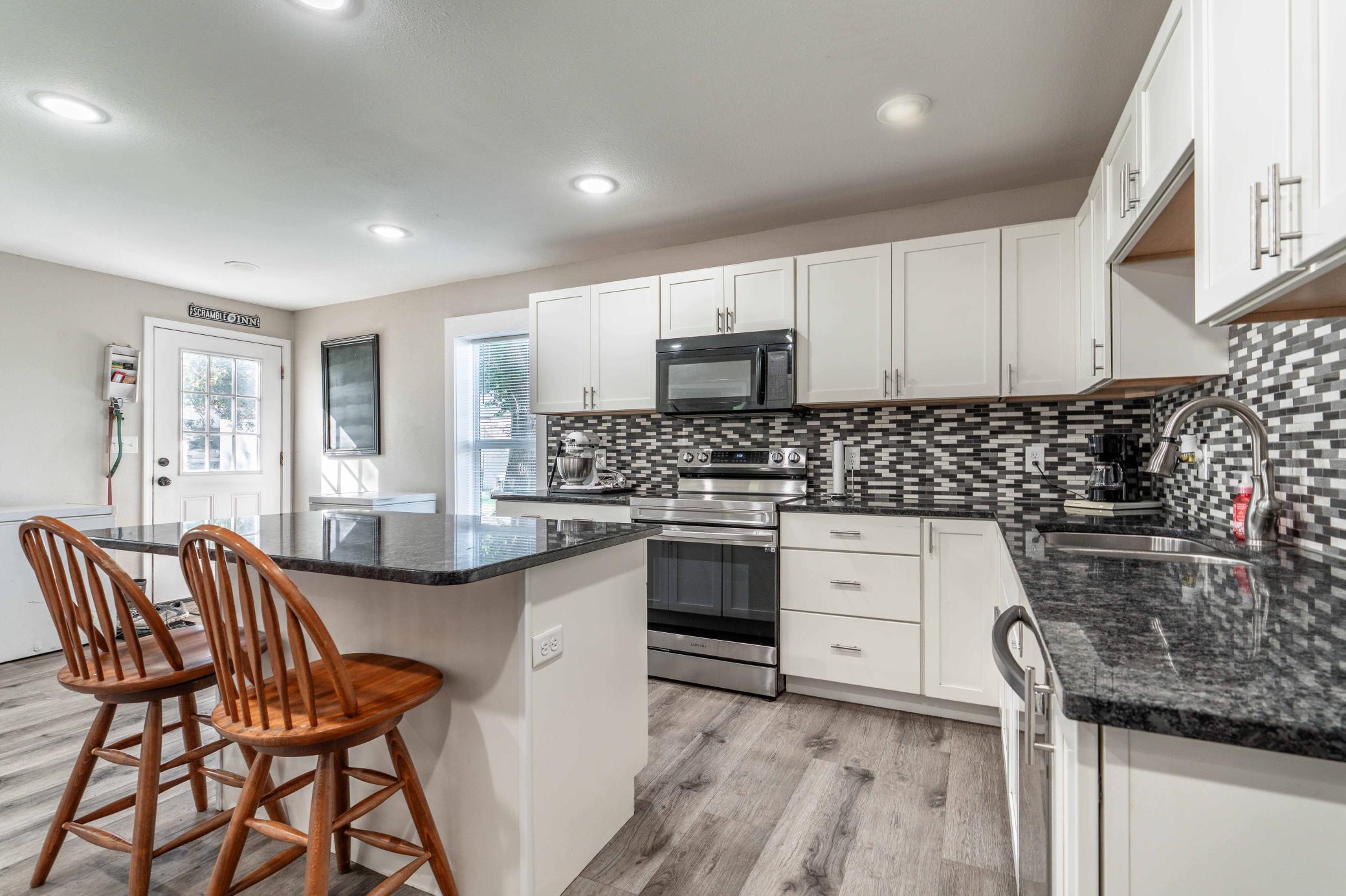 1895 single family home for sale at 514 E Hampden Avenue in Fergus Falls, MN — 3 bed, 2 bath (photo 26 of 63)